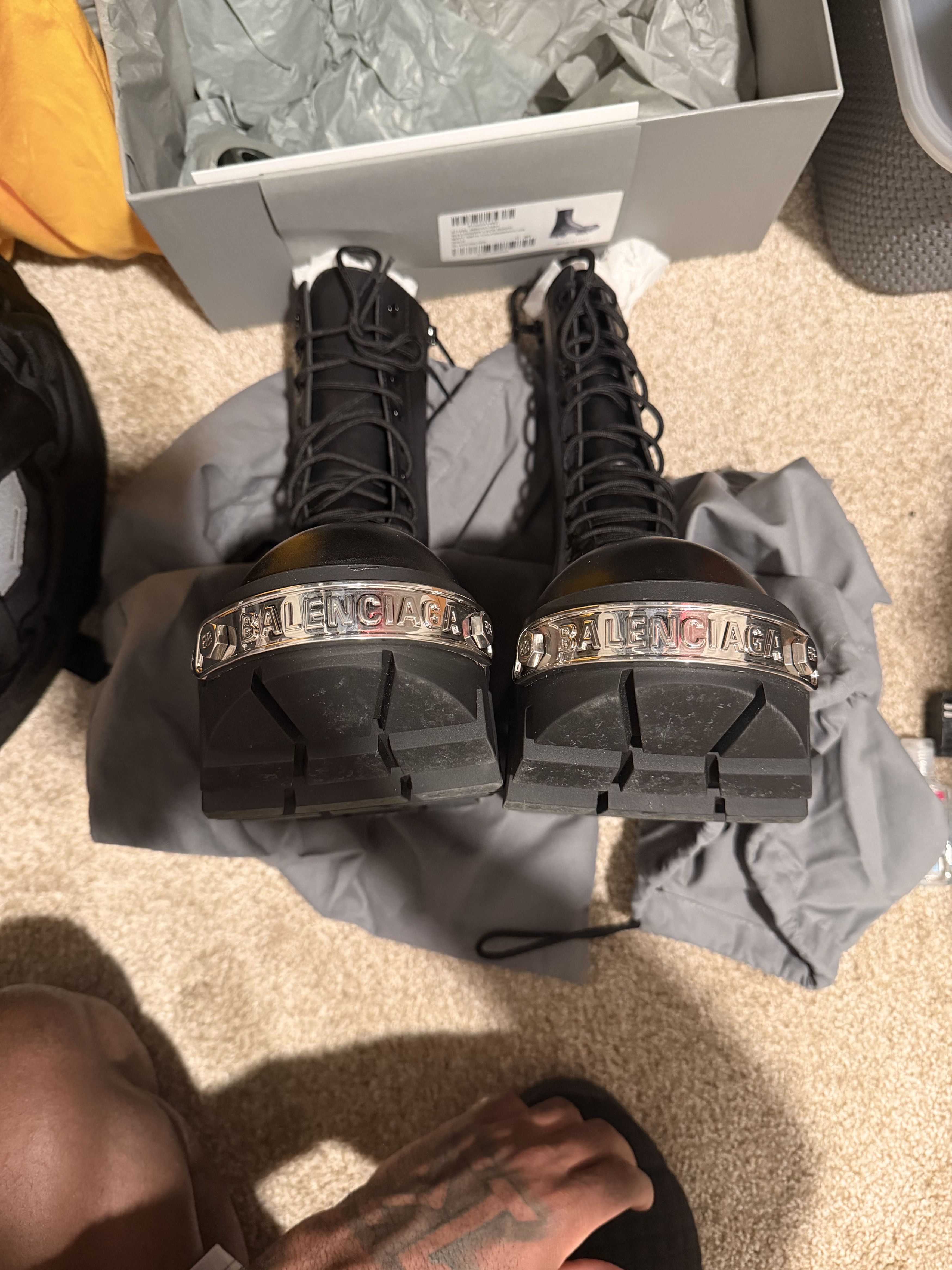 Balenciaga Balenciaga Bulldozers Size US 7 / EU 40 - 7 Thumbnail