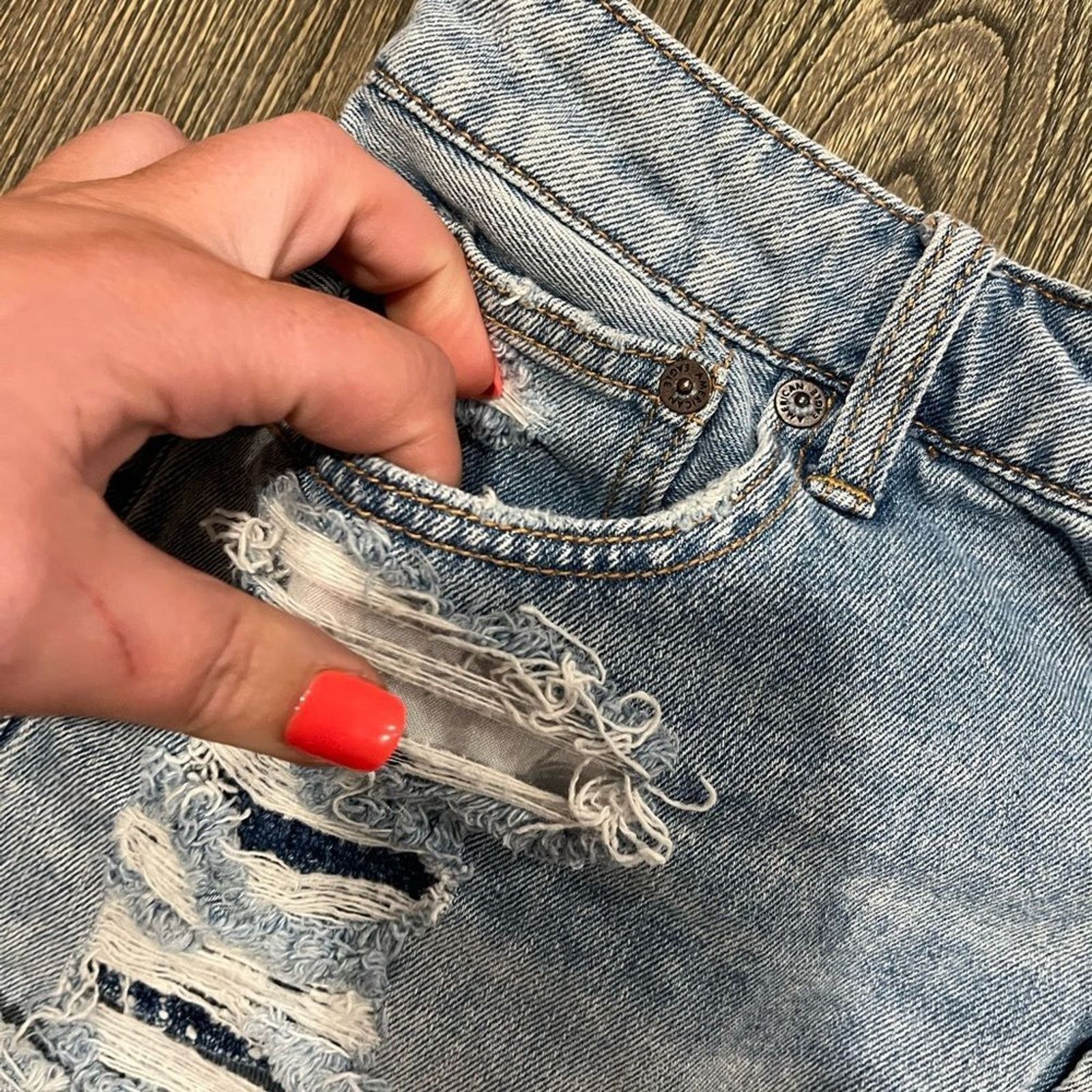American Eagle Outfitters American Eagle Cut-Off Jean Short Mid-Rise Distressed Size 8 Size 30" / US 8 / IT 44 - 3 Thumbnail