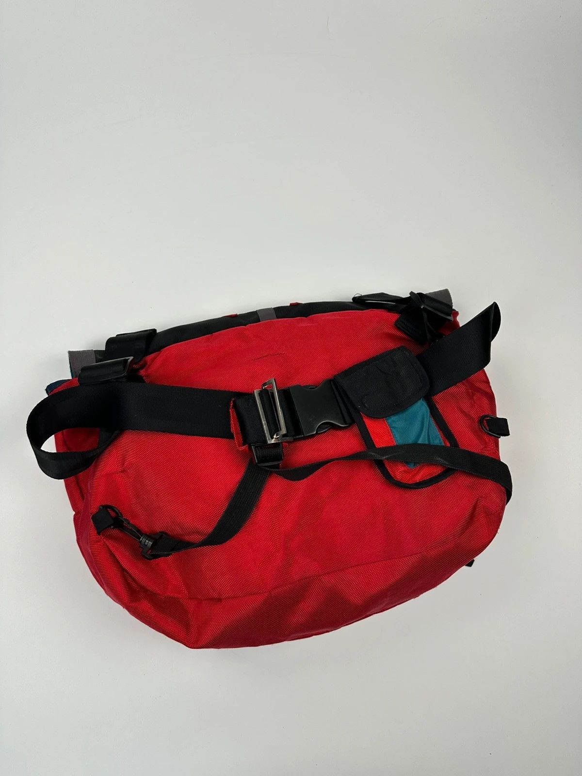 Marithe + Francois Girbaud Marithé + François Girbaud Red & Black Messenger Bag Size ONE SIZE - 5 Thumbnail