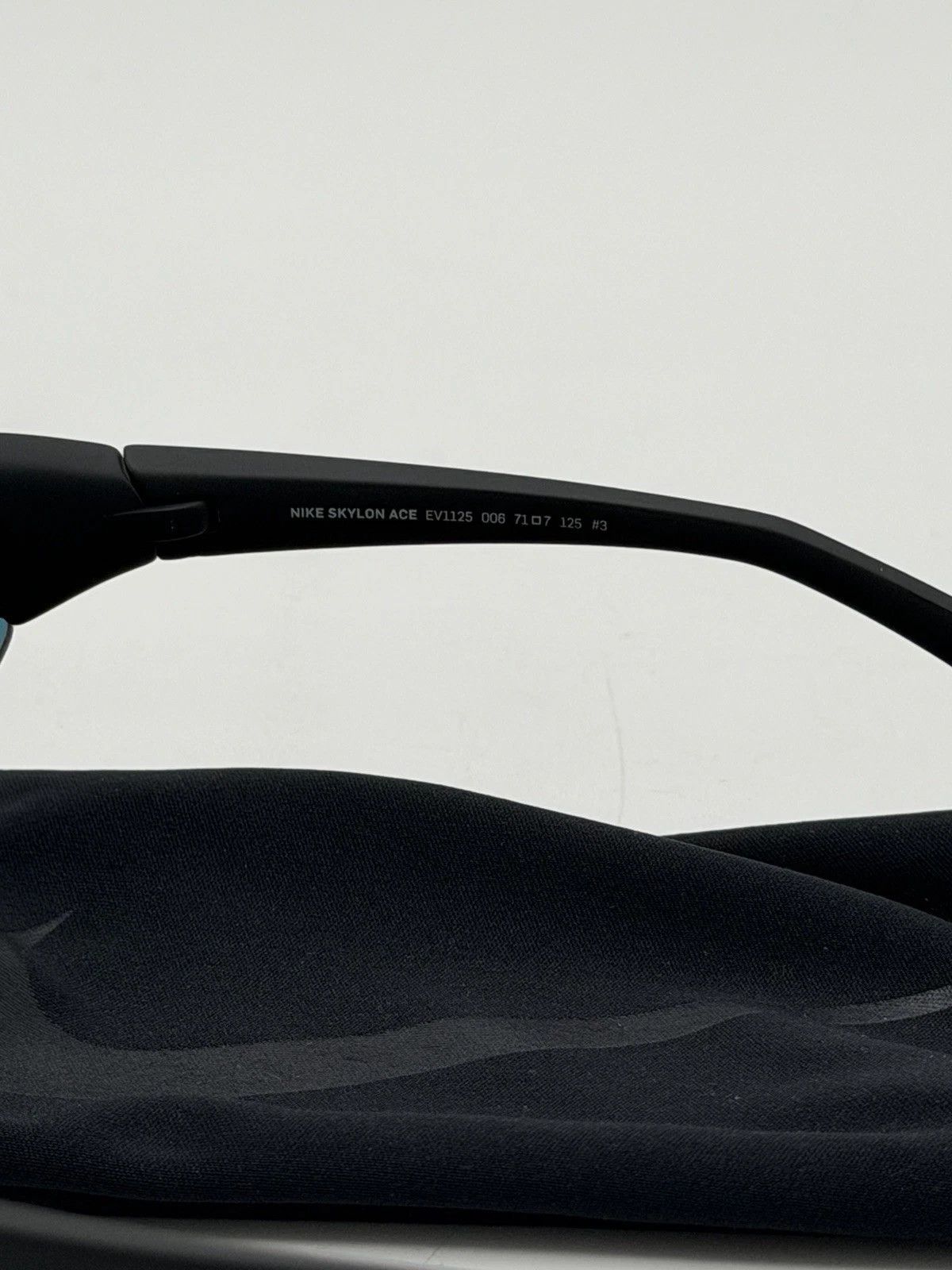 Nike NEW NIKE SKYLON ACE MI EV1125-006(592171-GZ1) Sunglasses Size ONE SIZE - 8 Thumbnail