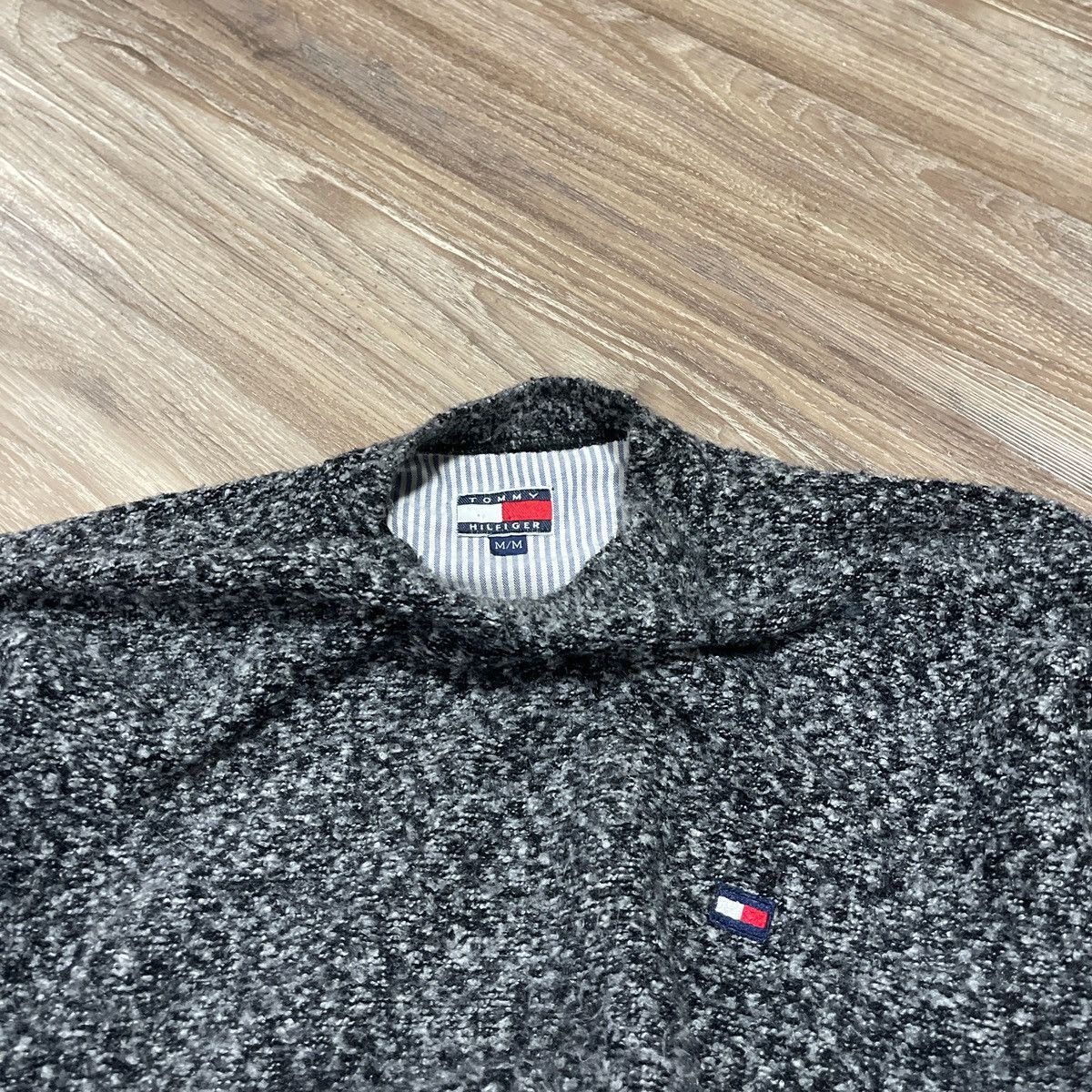 Japanese Brand × Tommy Hilfiger × Vintage Vintage 90’s Tommy Hilfiger Knitted Long Sleeve Size US M / EU 48-50 / 2 - 3 Thumbnail