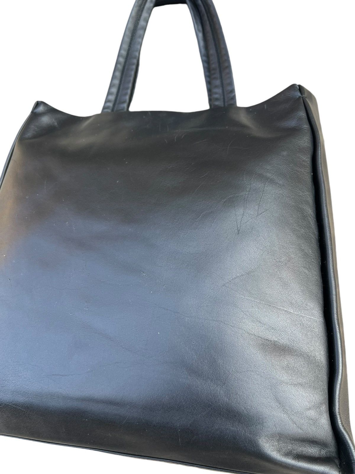 Leather × Moschino Vintage MOSCHINO Patina Black Leather Tote Bag Size ONE SIZE - 11 Thumbnail