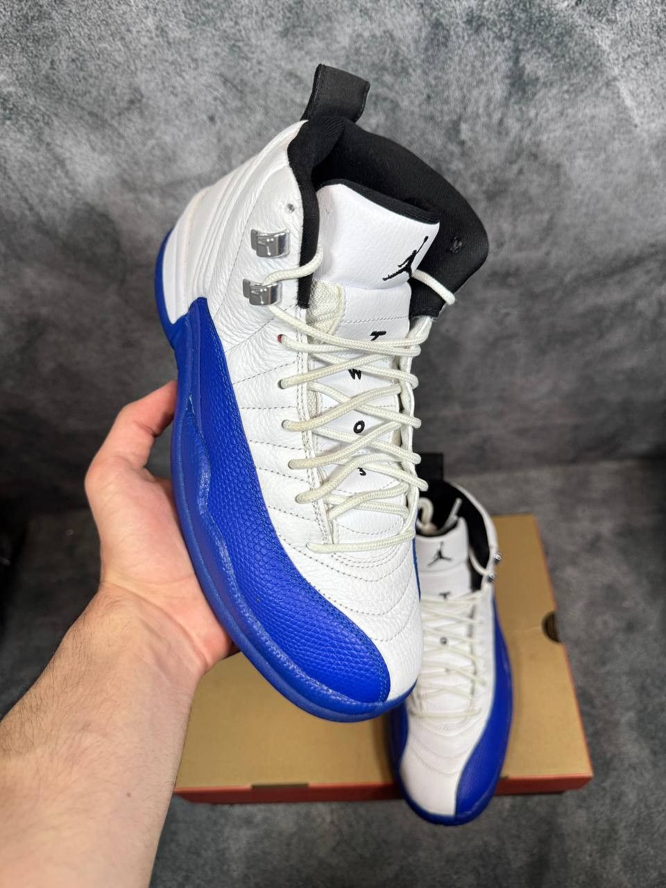 Jordan Brand Size 8.5 | Jordan 12 Blueberry With Box | Pre-Owned Size US 8.5 / EU 41-42 - 1 Thumbnail
