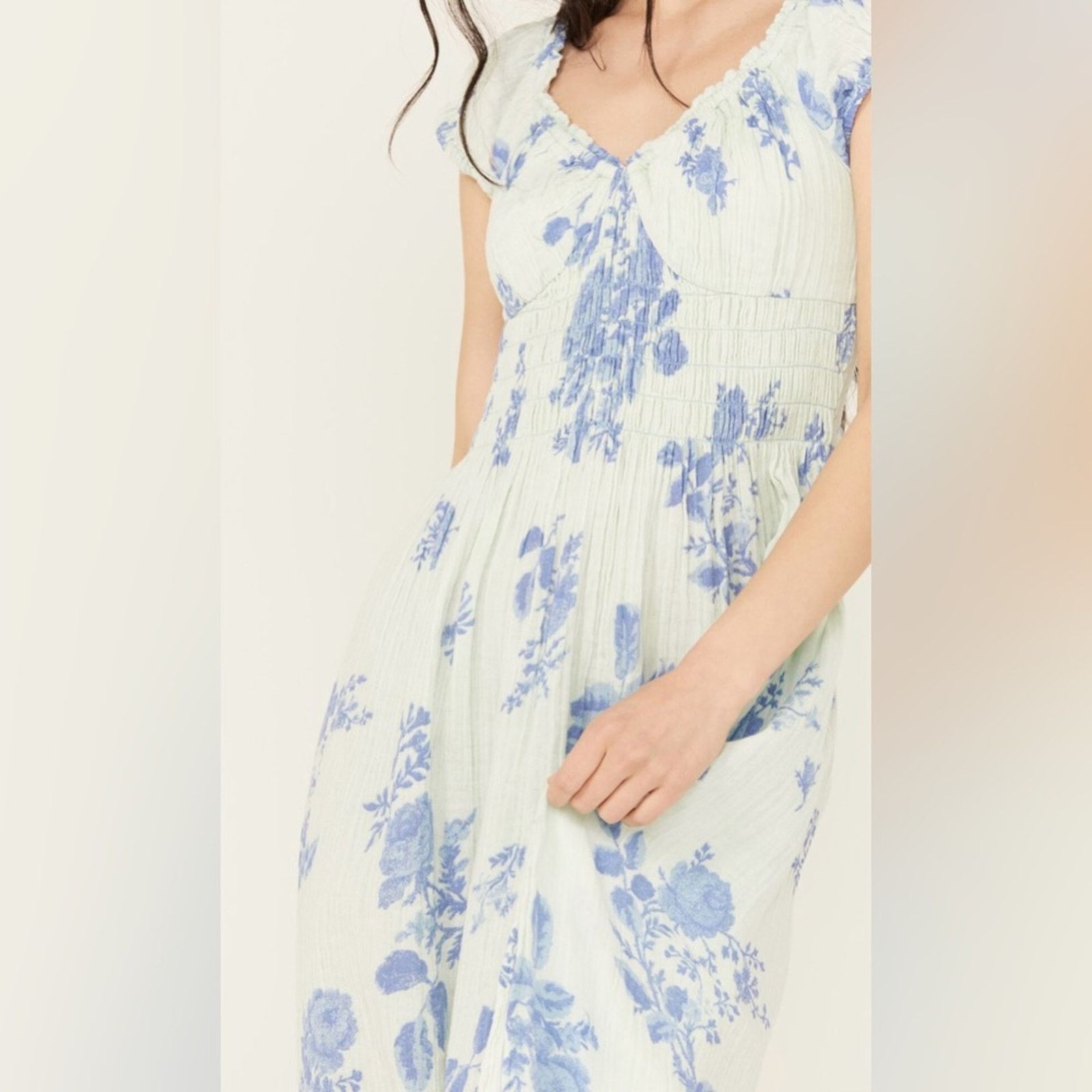 Free People 🎉LAST PIECE 🎉Free People Forget Me Not Midi Dress Size S / US 4 / IT 40 - 5 Thumbnail