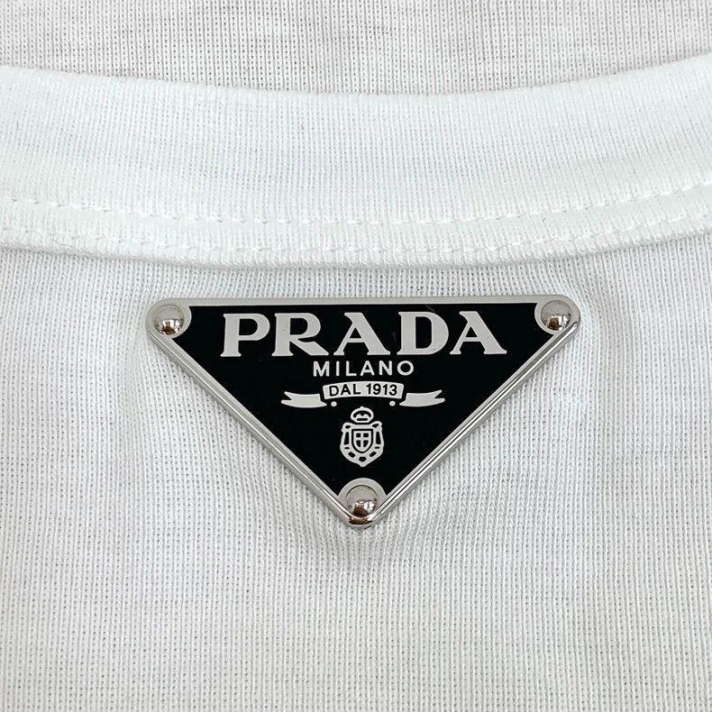 Prada Prada 22 Holiday Series White Triangle Label Cotton Round Size S / US 4 / IT 40 - 5 Thumbnail