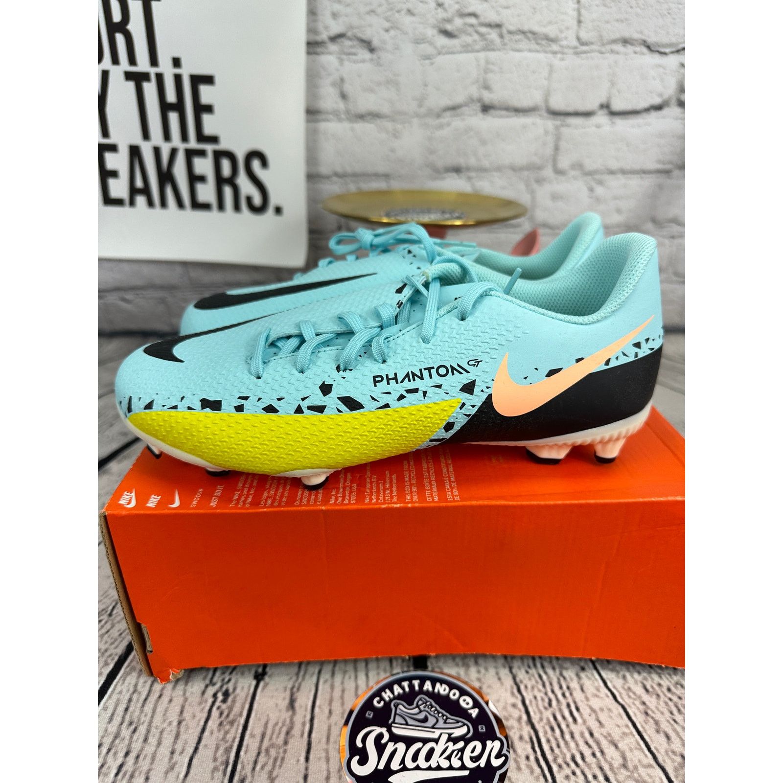 Nike Nike Phantom GT2 Academy FG Soccer Cleats Shoes Womens 7.5 Size US 7.5 / IT 37.5 - 3 Thumbnail