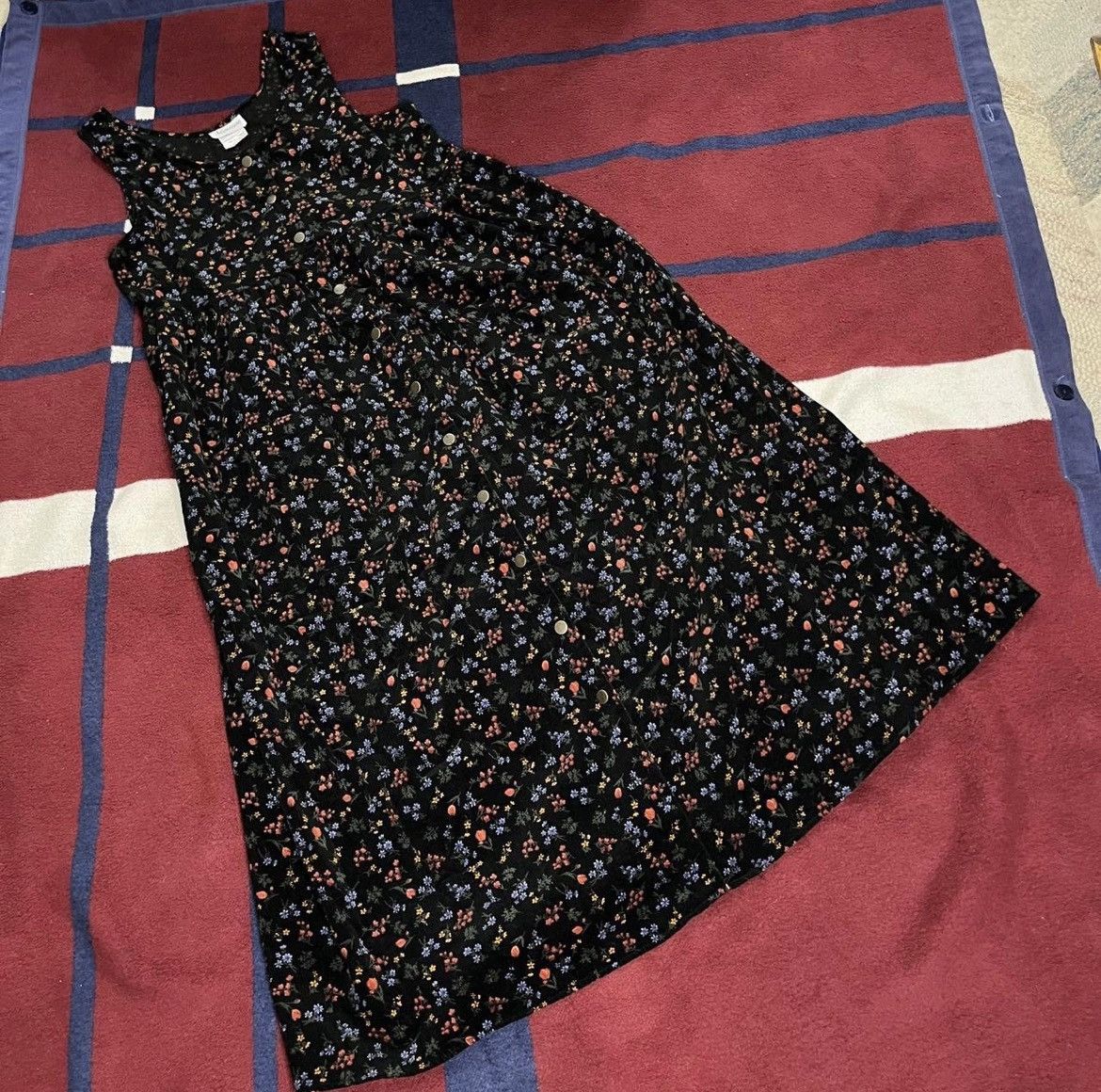 Vintage Vintage Maternité black floral midi long Corduroy Dress M Size M / US 6-8 / IT 42-44 - 1 Thumbnail