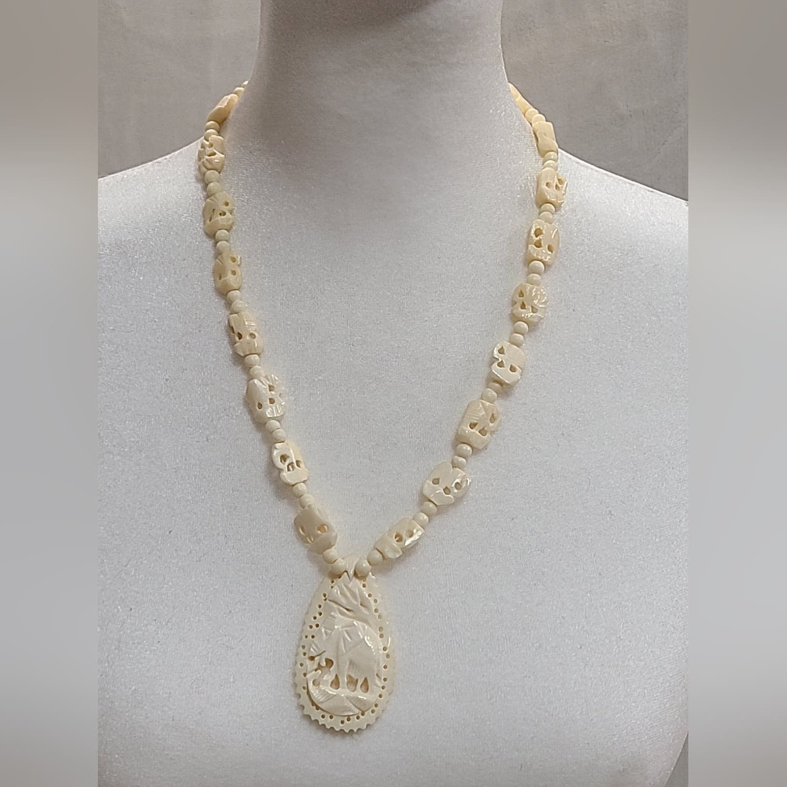 Vintage Carved Elephant Pendant Necklace