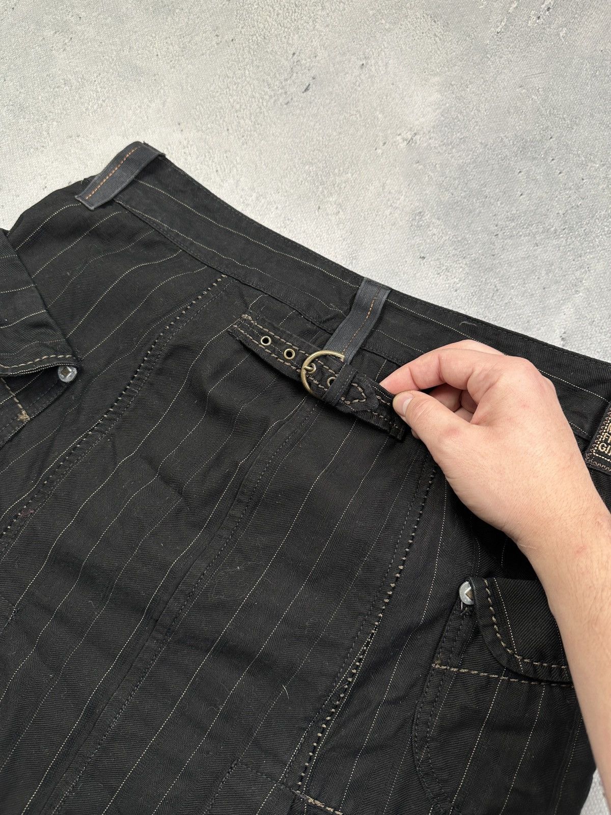 Marithe + Francois Girbaud Marithé + François Girbaud Ruffle Pinstripe Midi Denim Skirt Size 32" / US 10 / IT 46 - 13 Thumbnail