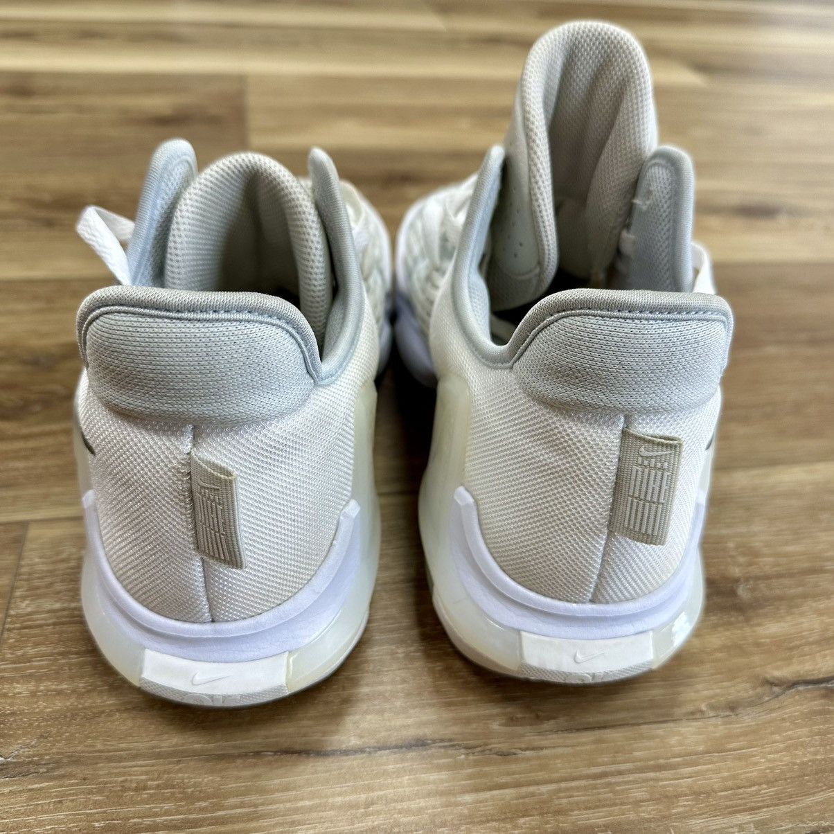 Nike Nike Lebron Witness 6 EP Summit White Shoes, Size 9 Size US 9 / EU 42 - 5 Thumbnail