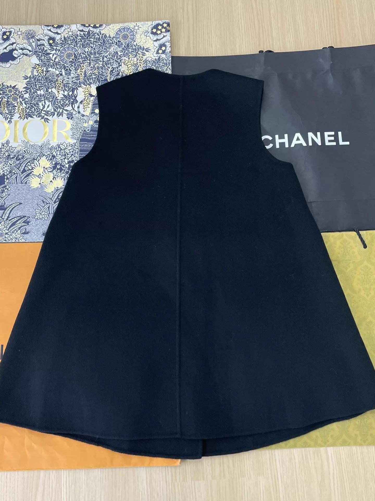 Fendi Fendi Black Wool Fox Fur Panel Vest 38 Size XS / US 0-2 / IT 36-38 - 3 Thumbnail