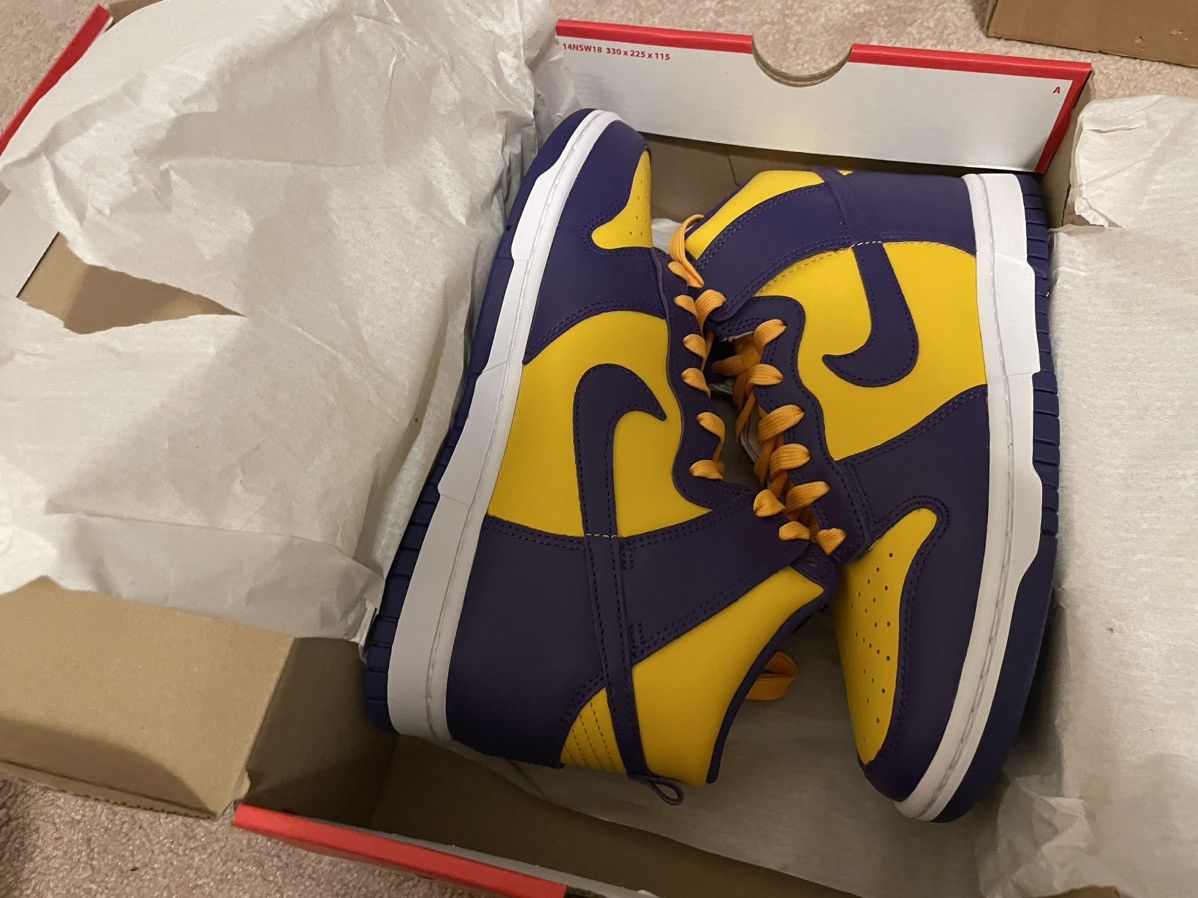 Nike Nike Dunk High Lakers Size US 8 / EU 41 - 1 Thumbnail