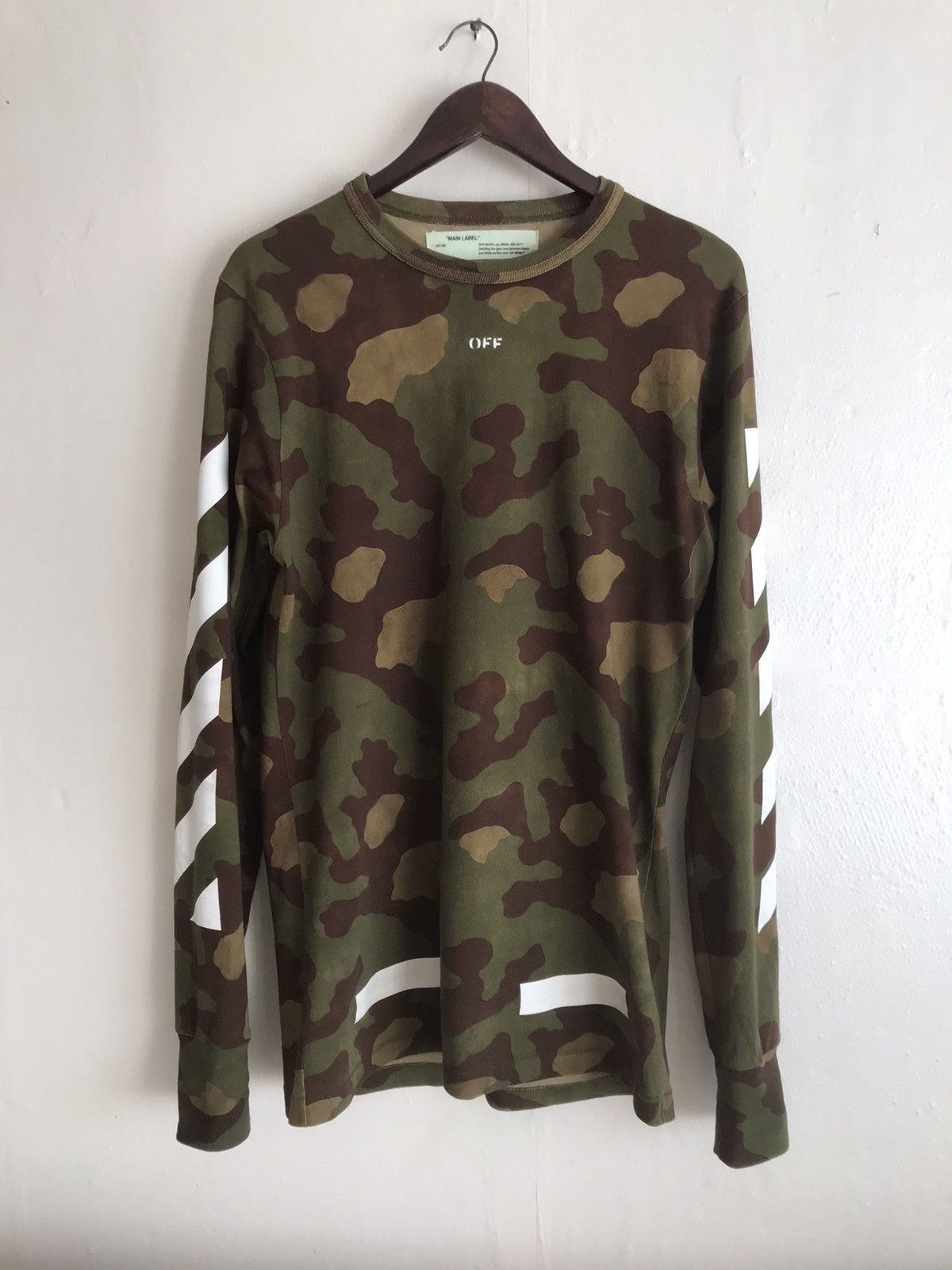 OFF-WHITE SEEING THINGS Diagonal Camo Tee Arrow Logo T-shirt