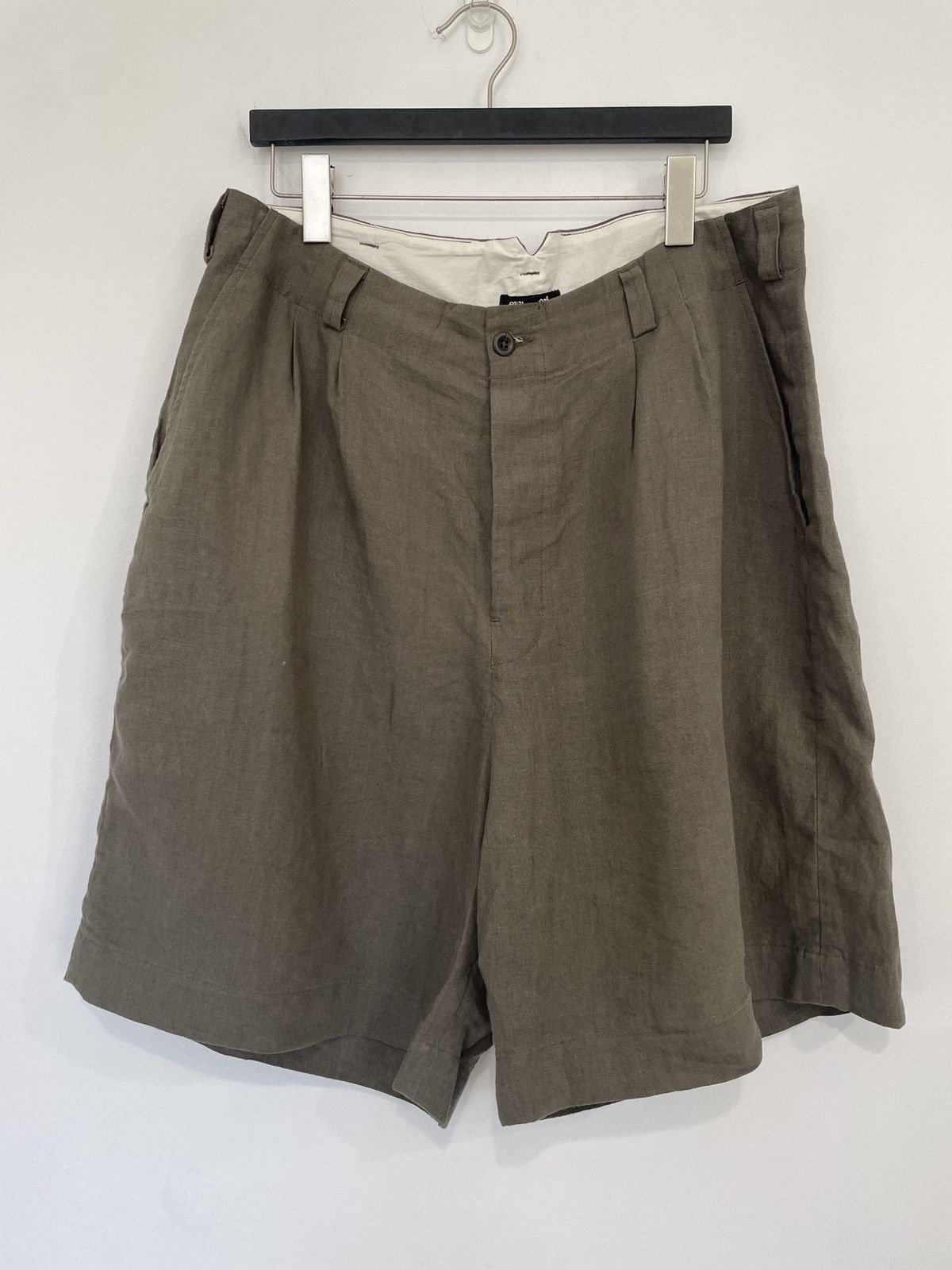 image of Evan Kinori Ss23 Linen Double Pleat Shorts in Olive, Men's (Size 36)