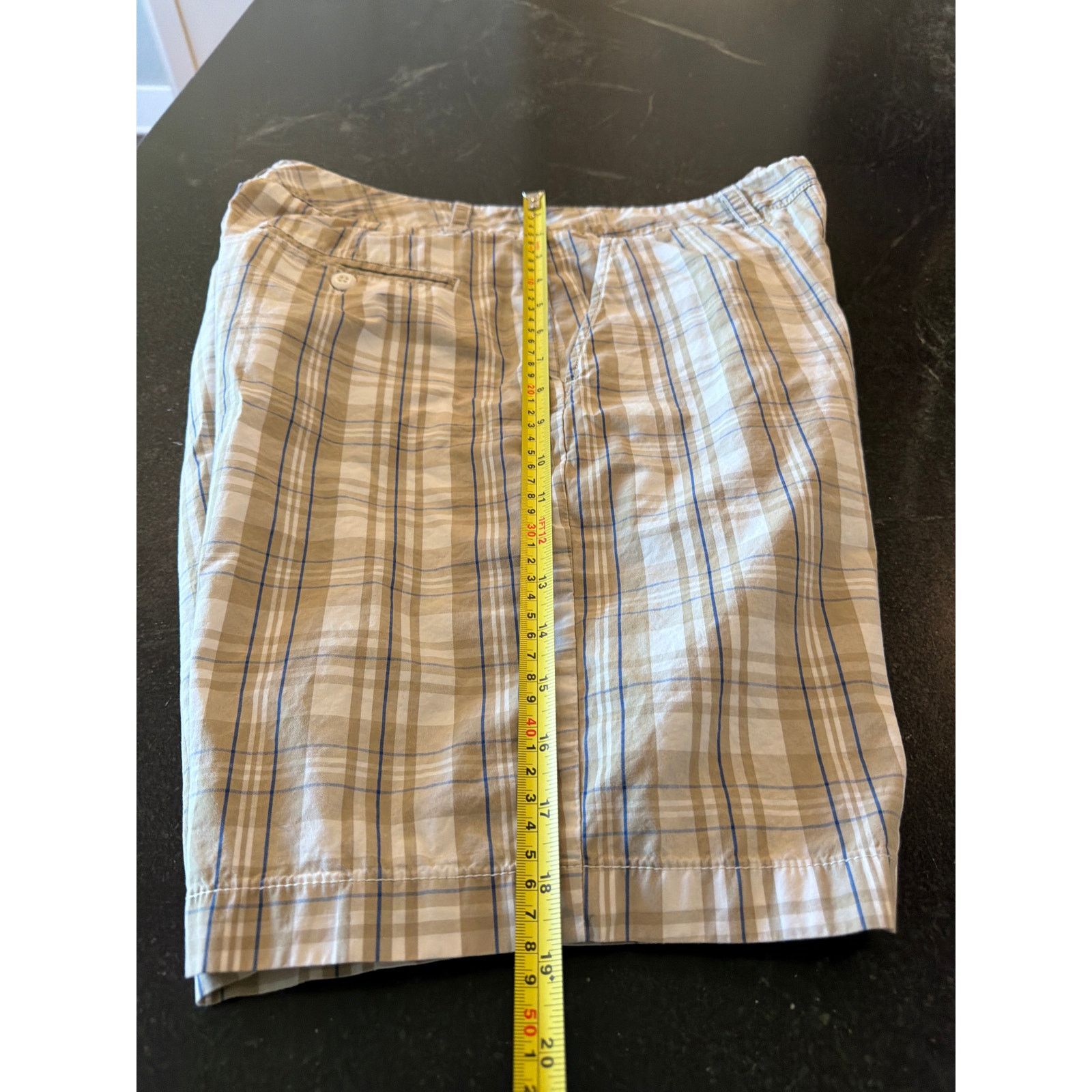 Croft & Barrow Croft & Barrow tan and navy plaid shorts 100% Cotton Sz 32. Size US 32 / EU 48 - 9 Thumbnail