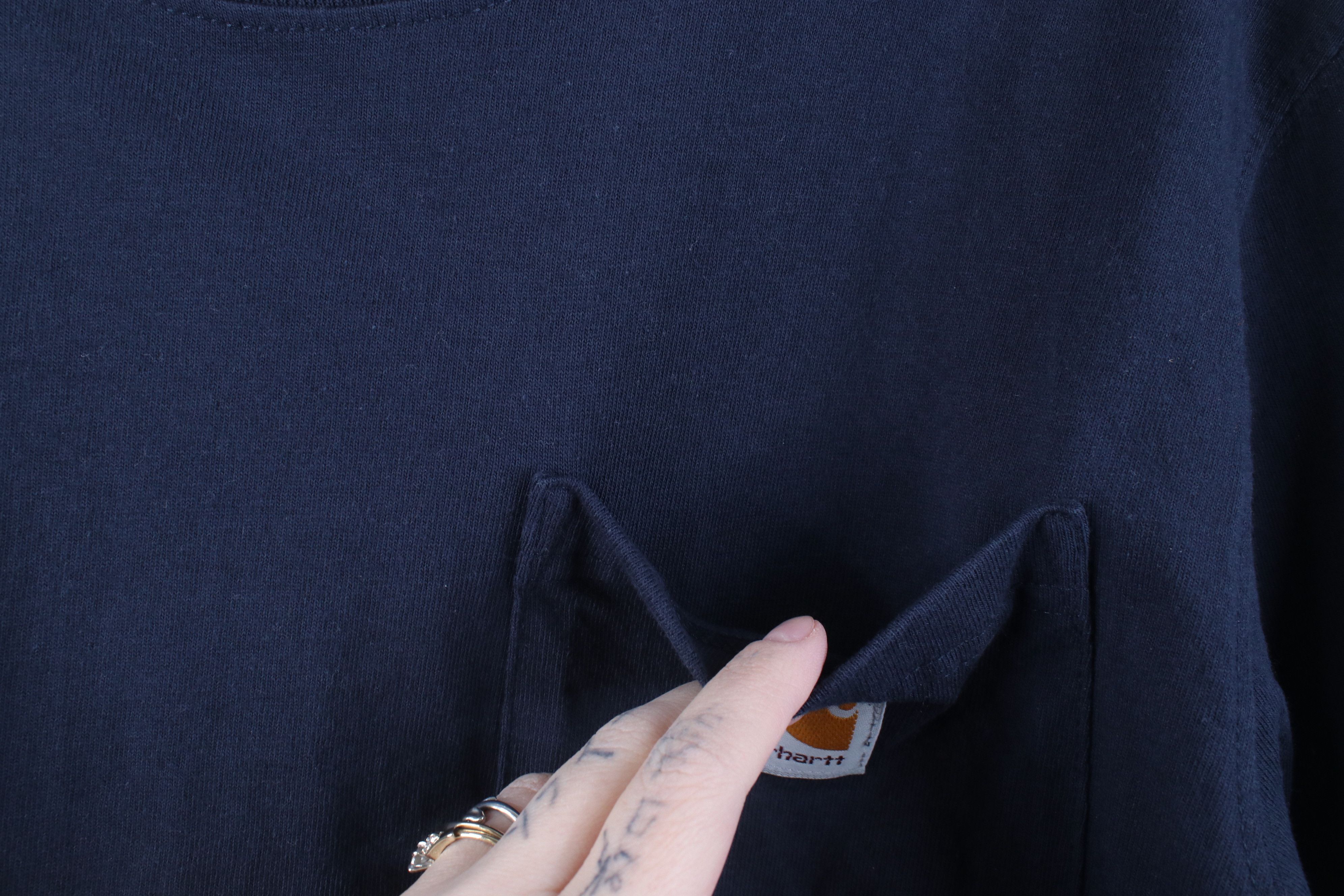 Carhartt Vintage Y2K Carhartt Heavyweight Pocket T-Shirt Navy Blue Size US XS / EU 42 / 0 - 6 Thumbnail