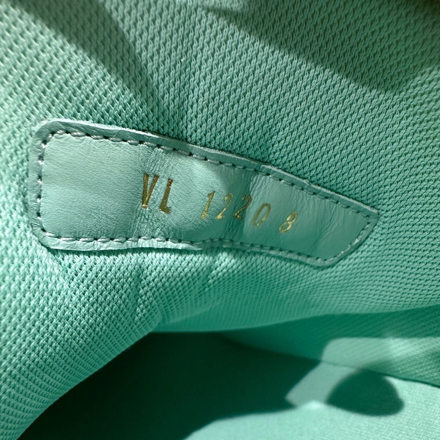 Louis Vuitton Louis Vuitton Trianer Embossed Sneakers Size US 9 / EU 42 - 6 Thumbnail