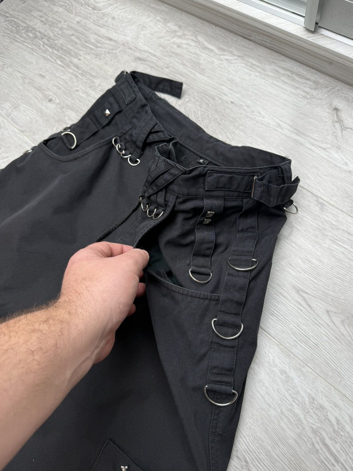 Tripp NYC Zoelibat Gothic Punk Black Shorts D-Ring Skull Buckle Straps Size US 32 / EU 48 - 6 Thumbnail