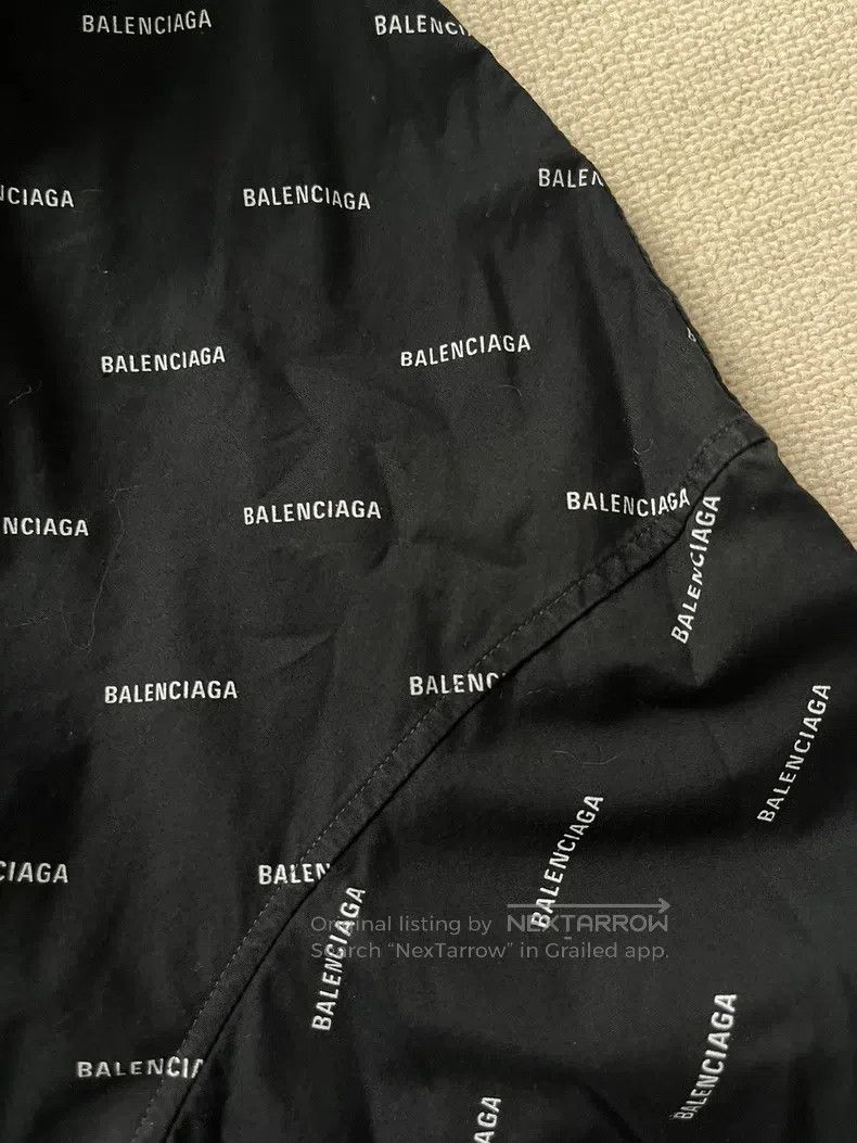 Balenciaga Balenciaga size 38 Fully Decorated Logo Short Sleeve Shirt Size US S / EU 44-46 / 1 - 3 Thumbnail