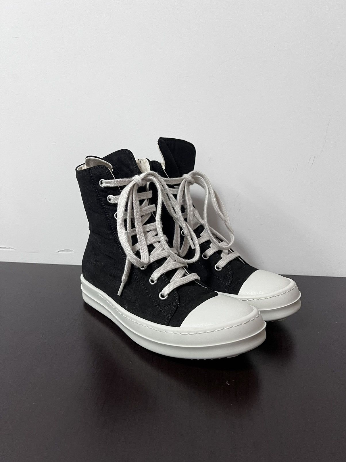 Rick Owens Drkshdw Rick owens drkshdw ramones high top sneakers sz35.5 Size US 5.5 / IT 35.5 - 5 Thumbnail