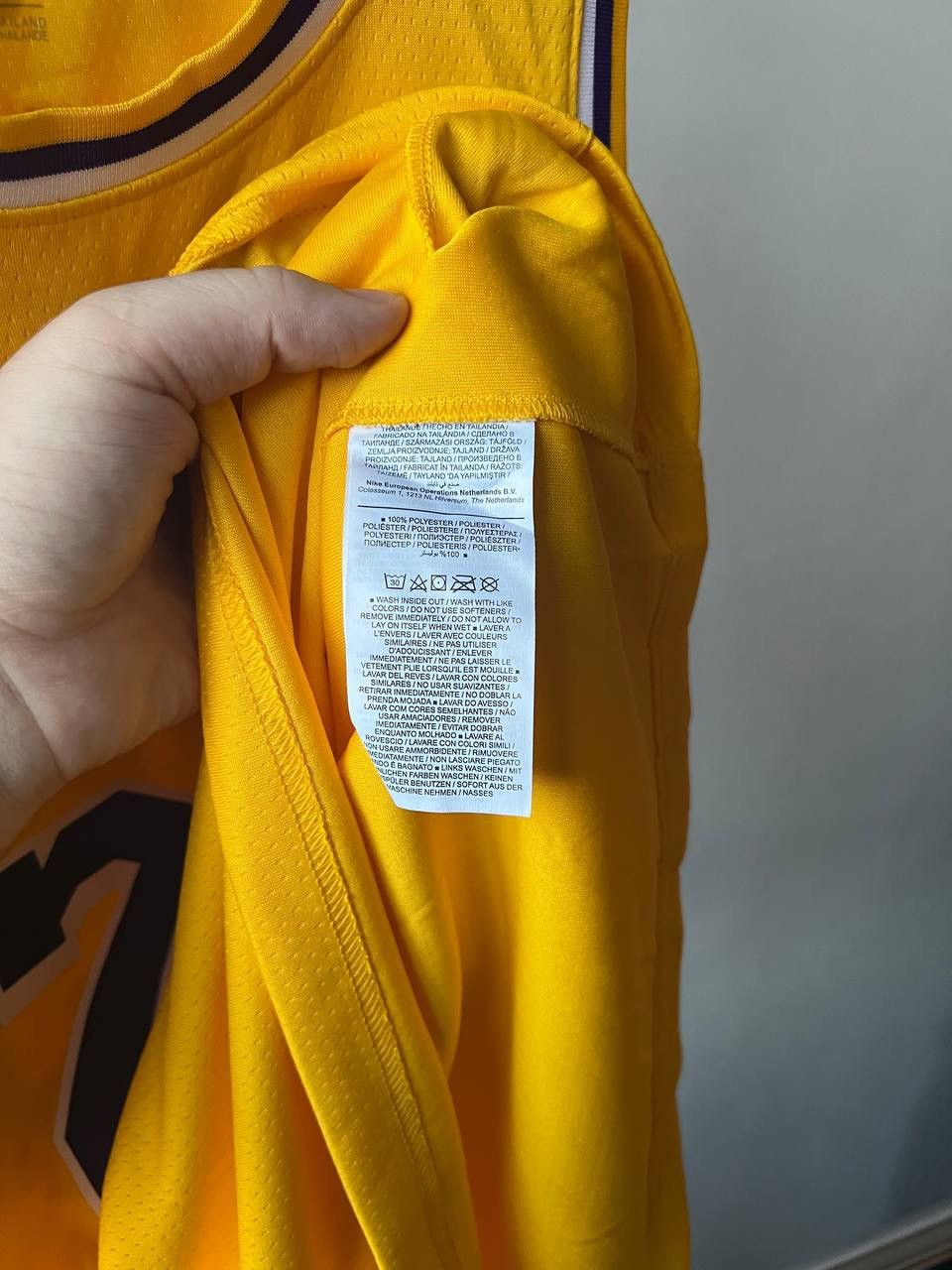 NBA 2020 LOS ANGELES LAKERS #23 JAMES LEBRON BASKETBALL JERSEY L Size US L / EU 52-54 / 3 - 6 Thumbnail