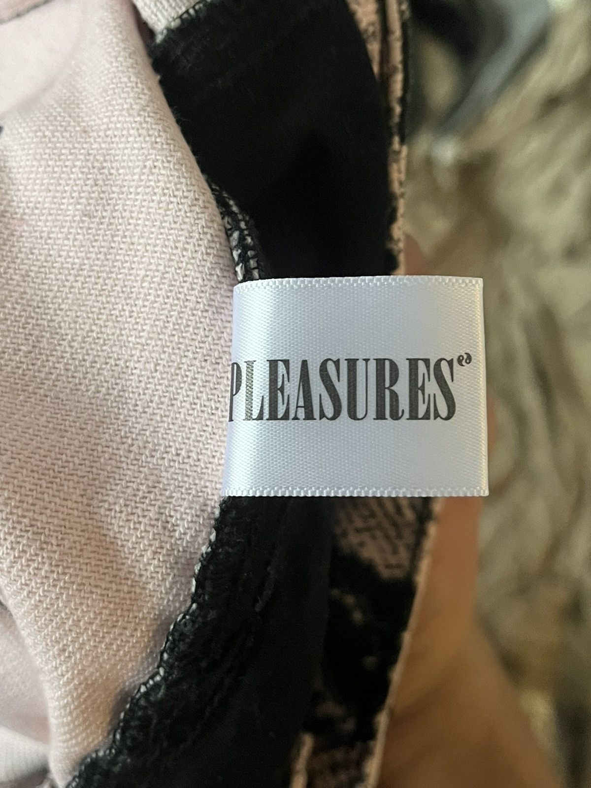 Pleasures Pleasures Snakeskin Pattern Pants Pink Size US 30 / EU 46 - 4 Thumbnail