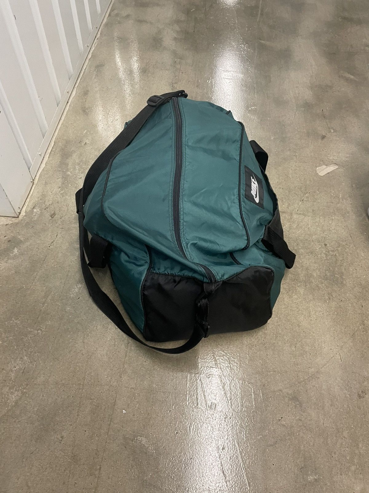Nike × Vintage Vintage Nike Duffle Bag Size ONE SIZE - 3 Thumbnail