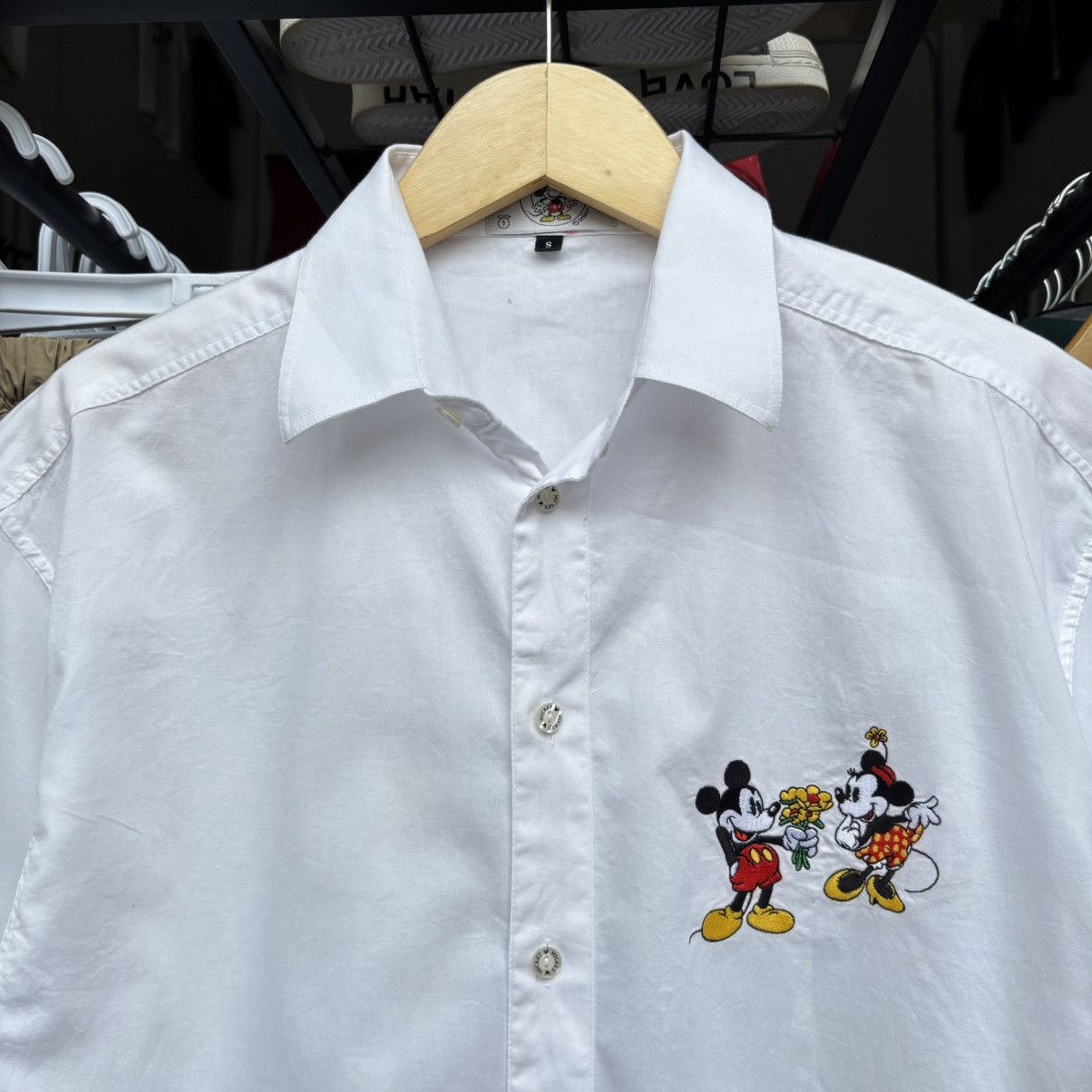 Mickey Mouse Vintage Disney Mickey & Minnie Mouse Embroidery White Shirts Size US L / EU 52-54 / 3 - 2 Thumbnail