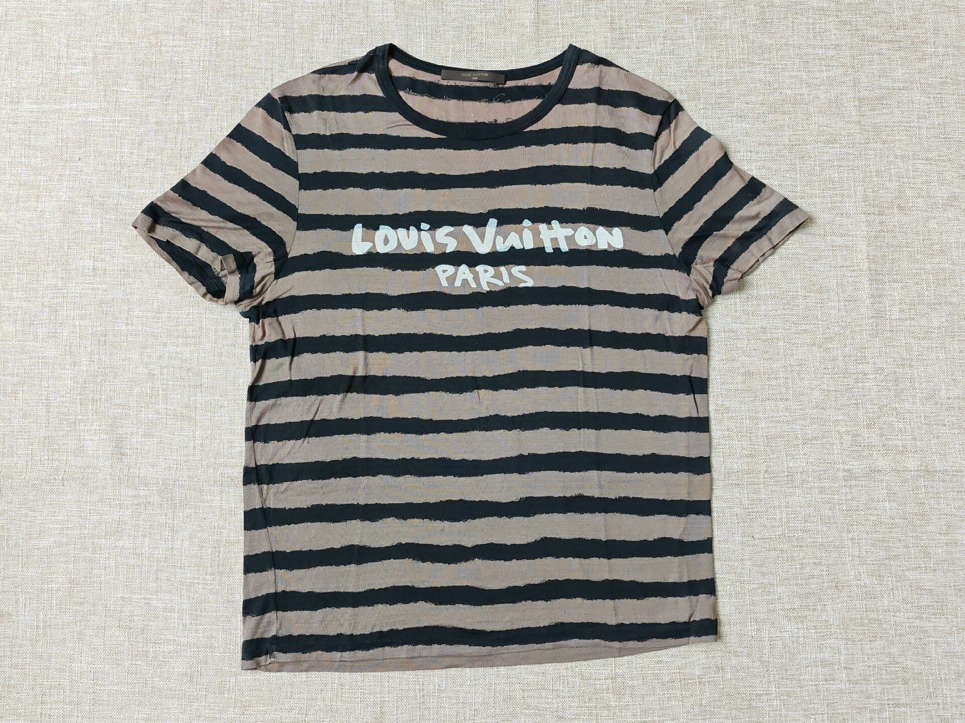 Louis Vuitton Louis Vuitton Men's Short-Sleeve T-Shirt Size US S / EU 44-46 / 1 - 1 Thumbnail