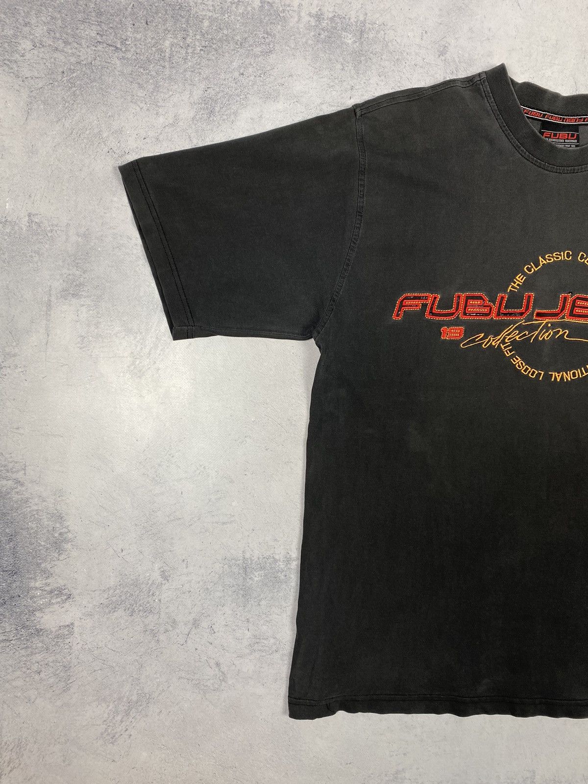 Fubu Fubu Jeans Big Logo Distressed Rap USA Hip Hop T Shirt Size US M / EU 48-50 / 2 - 3 Thumbnail