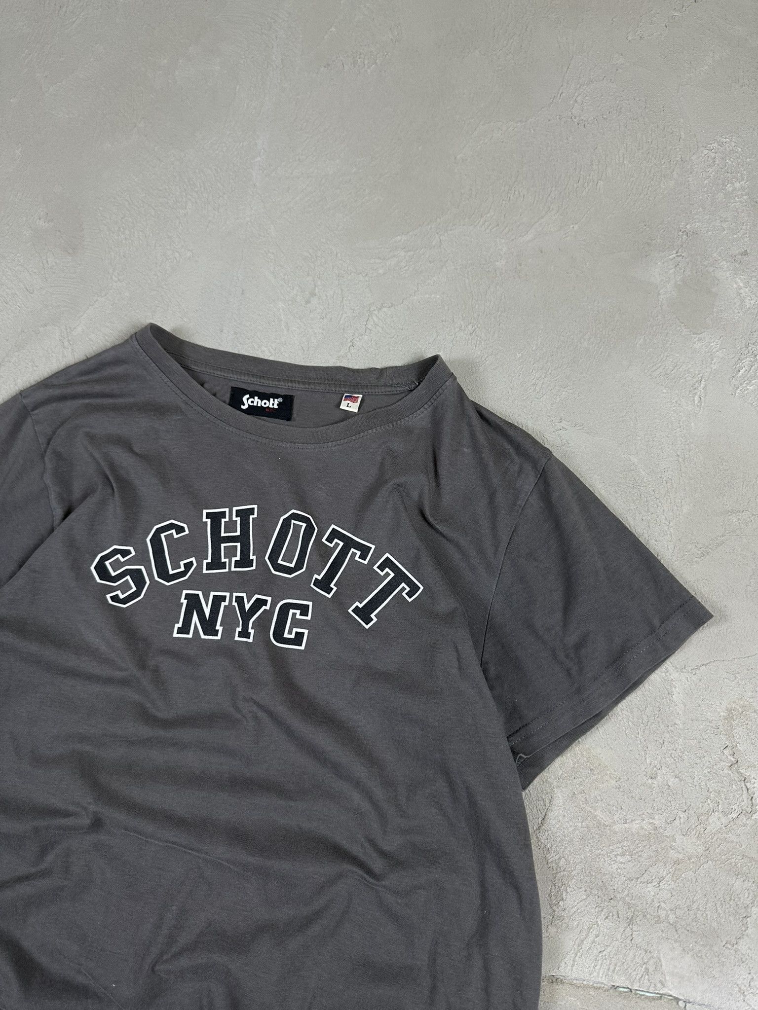 Schott × Vintage Vintage Y2k Schott Spellout Military T-shirt Size US L / EU 52-54 / 3 - 7 Thumbnail