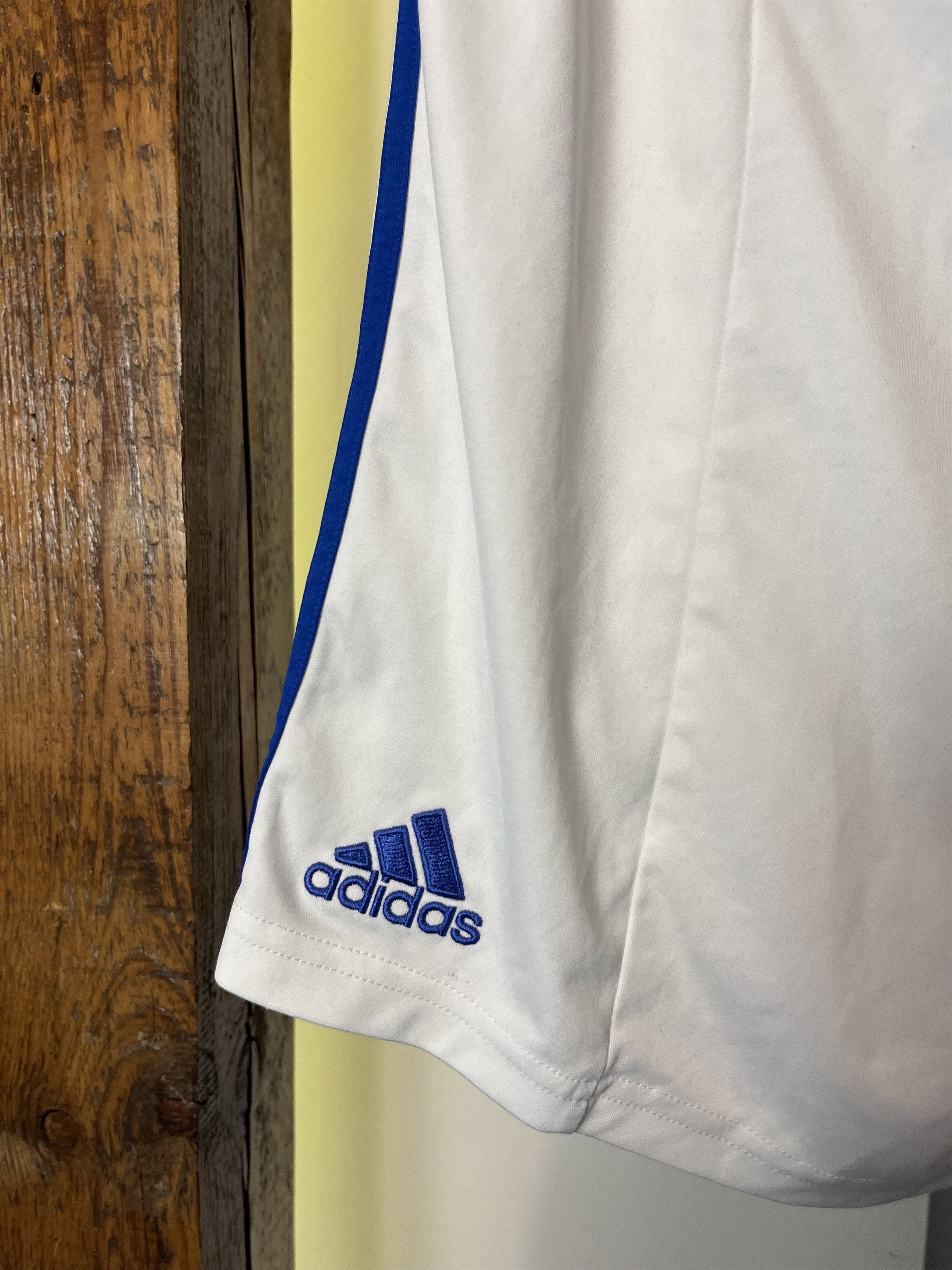 Adidas Adidas Real Madrid 2009/2010 Cristiano Ronaldo Debut Season Size US 32 / EU 48 - 6 Thumbnail