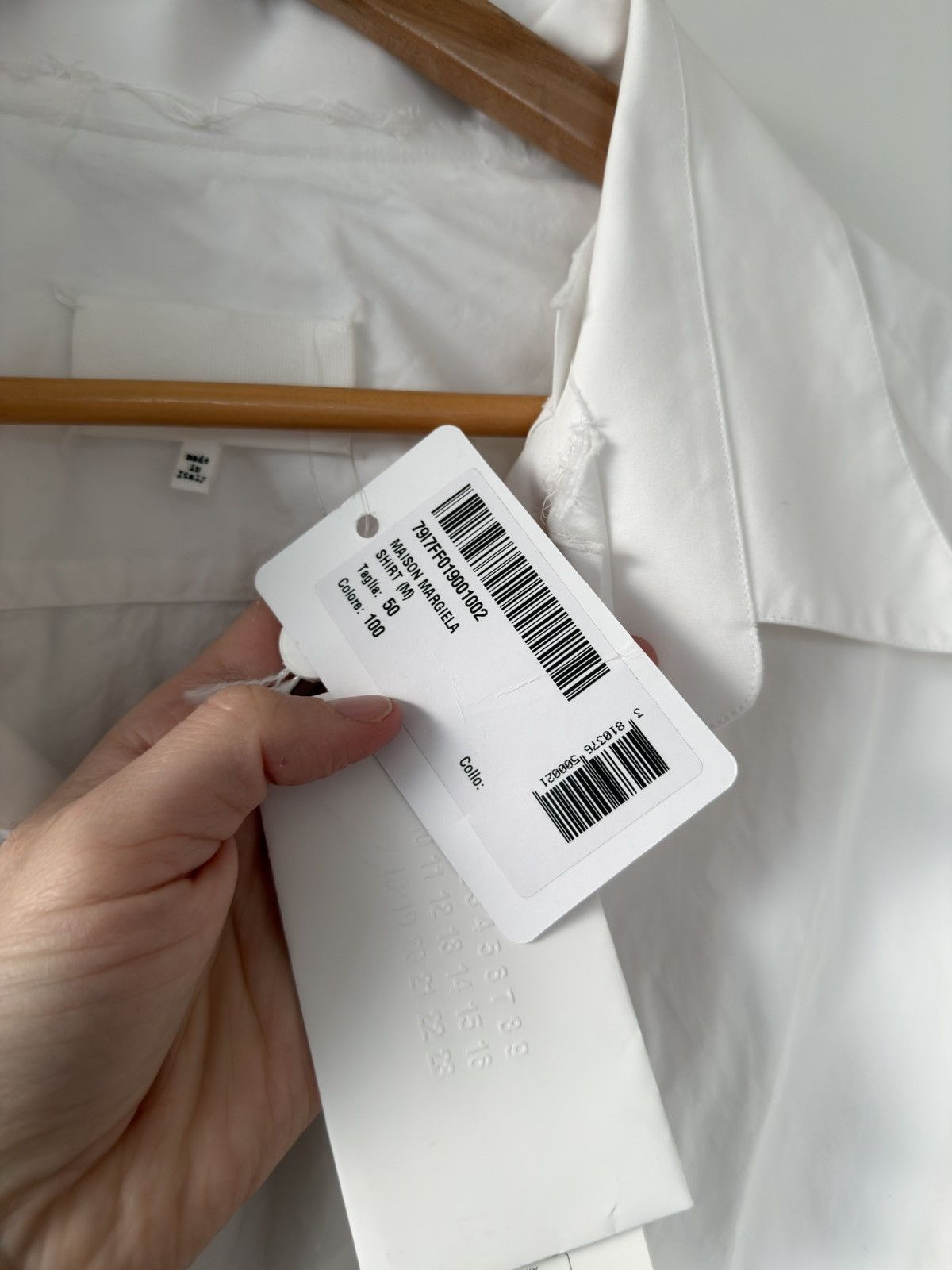 Maison Margiela BNWT Blank Label Oversized Frayed Pleated Shirt White 50 Size US L / EU 52-54 / 3 - 15 Thumbnail