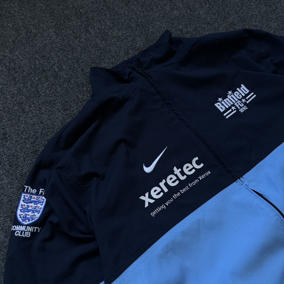 Issey Miyake VTG Nike Windbreaker Benfield Fc Zip Sweater Y2K Size L Engl Size US L / EU 52-54 / 3 - 8 Thumbnail