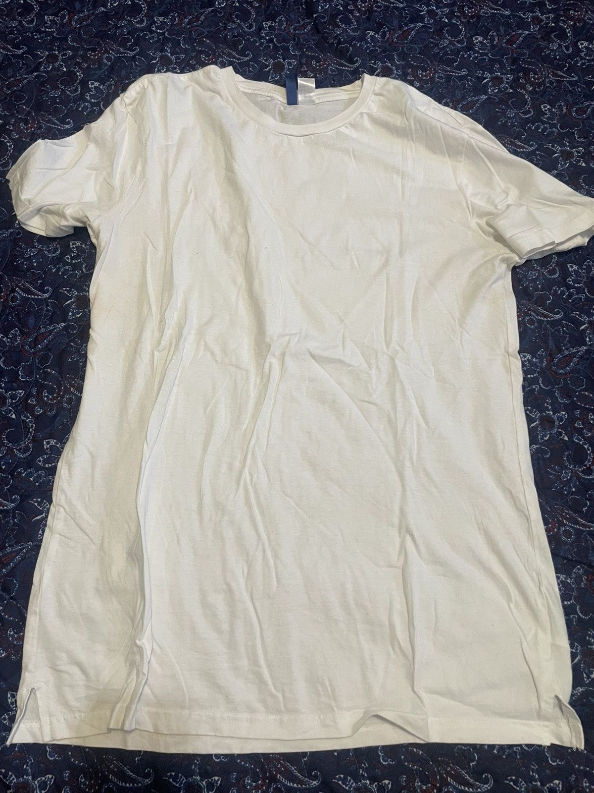 H&M H&M Extra Long White Tee Size US M / EU 48-50 / 2 - 1 Thumbnail