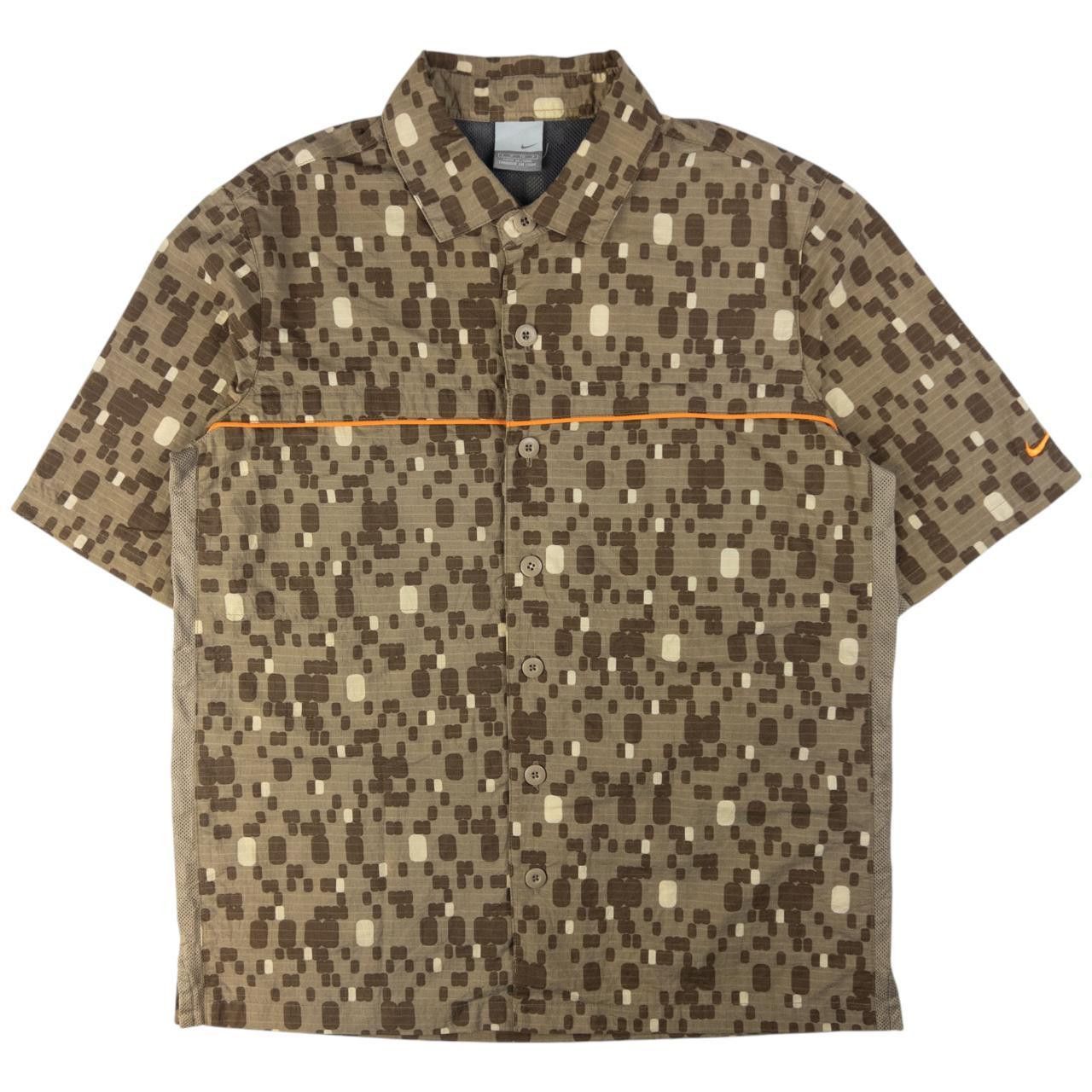 Nike Vintage Nike Digital Camo Short Sleeve Button Up Shirt S Size US S / EU 44-46 / 1 - 1 Thumbnail