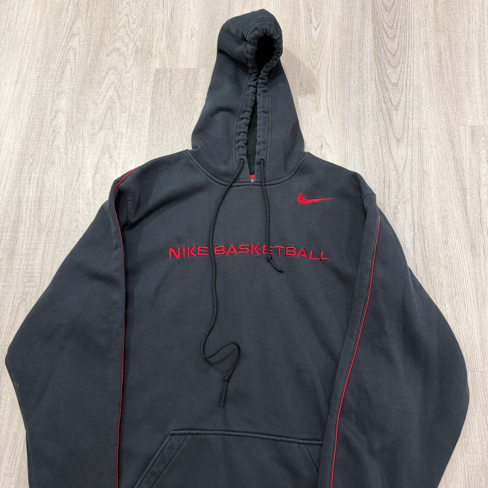 Nike Vintage Nike Basketball Hoodie Men's Extra Large Black 90s Size US XL / EU 56 / 4 - 2 Thumbnail