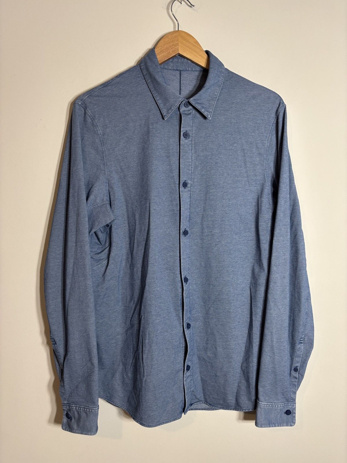 Lululemon Lululemon Commission Long Sleeve Button Up Shirt Medium Size US M / EU 48-50 / 2 - 1 Thumbnail