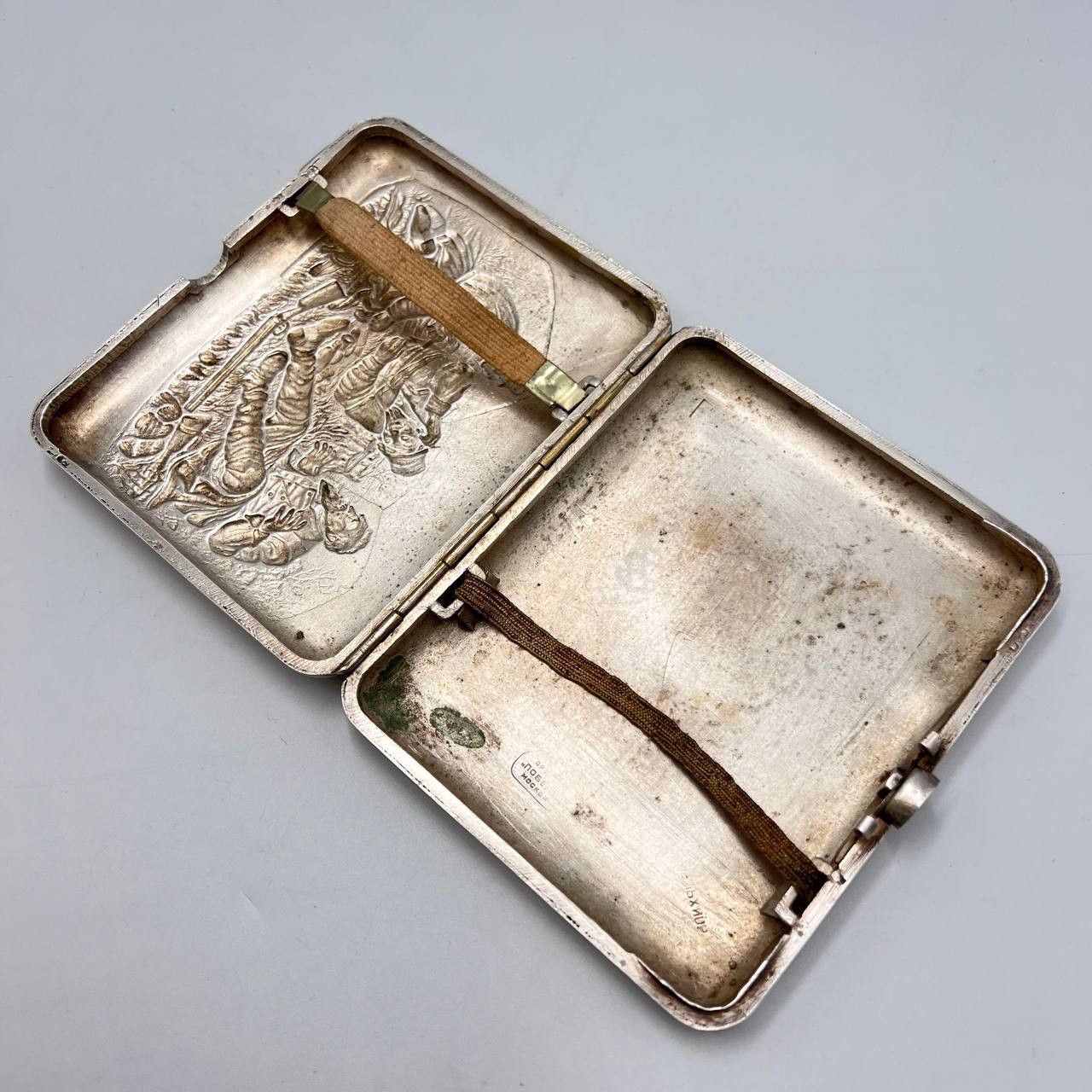 Vintage 1952 Vintage Cigarette Case Tobacco Box Silver Plated Size ONE SIZE - 3 Thumbnail