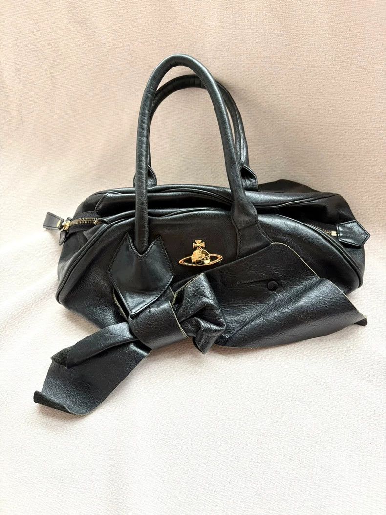 Vivienne Westwood Vivienne Westwood Black Bow Leather Handbag Size ONE SIZE - 1 Thumbnail