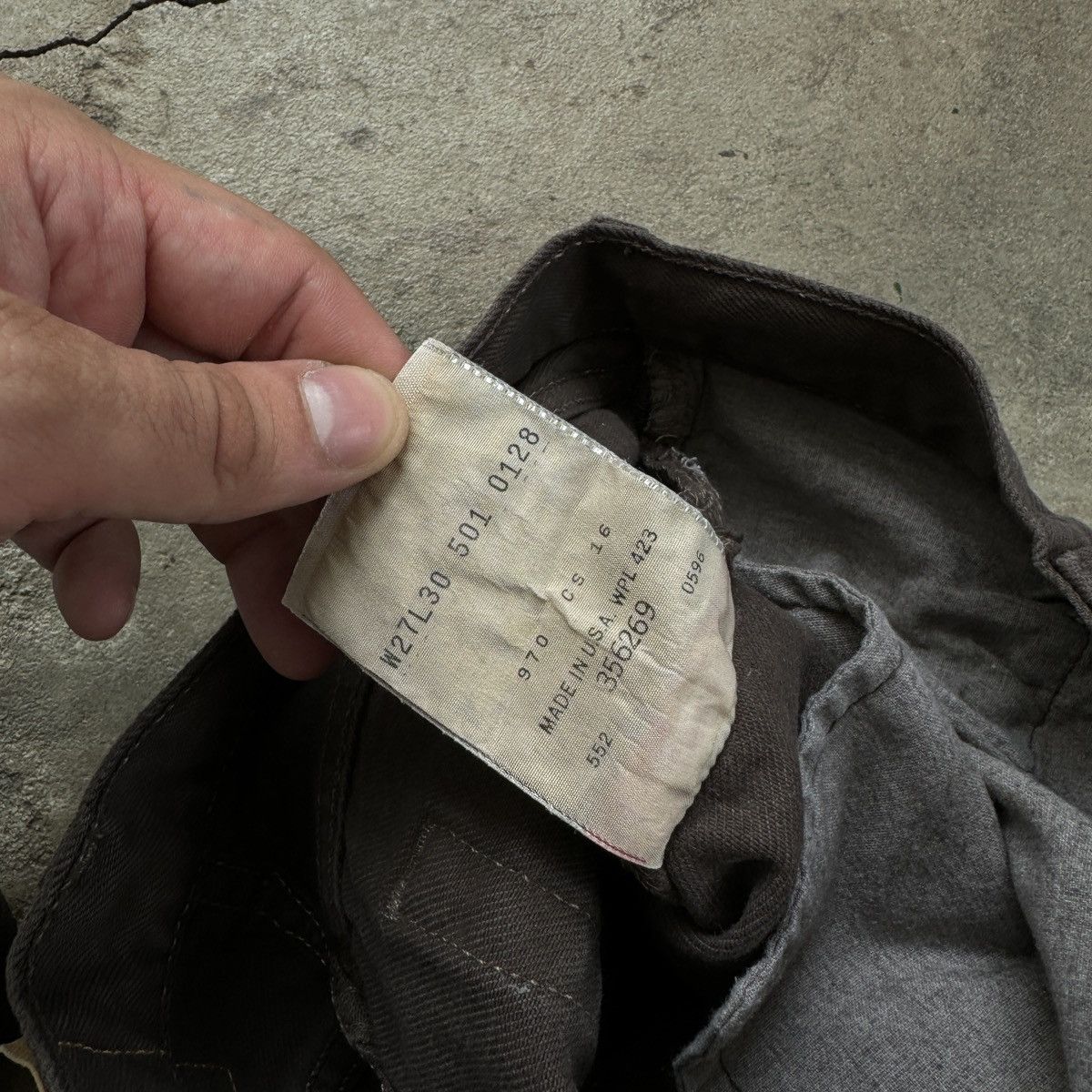 Levi's Vintage Levis 501 USA Brown Denim Size 27" / US 4 / IT 40 - 8 Thumbnail