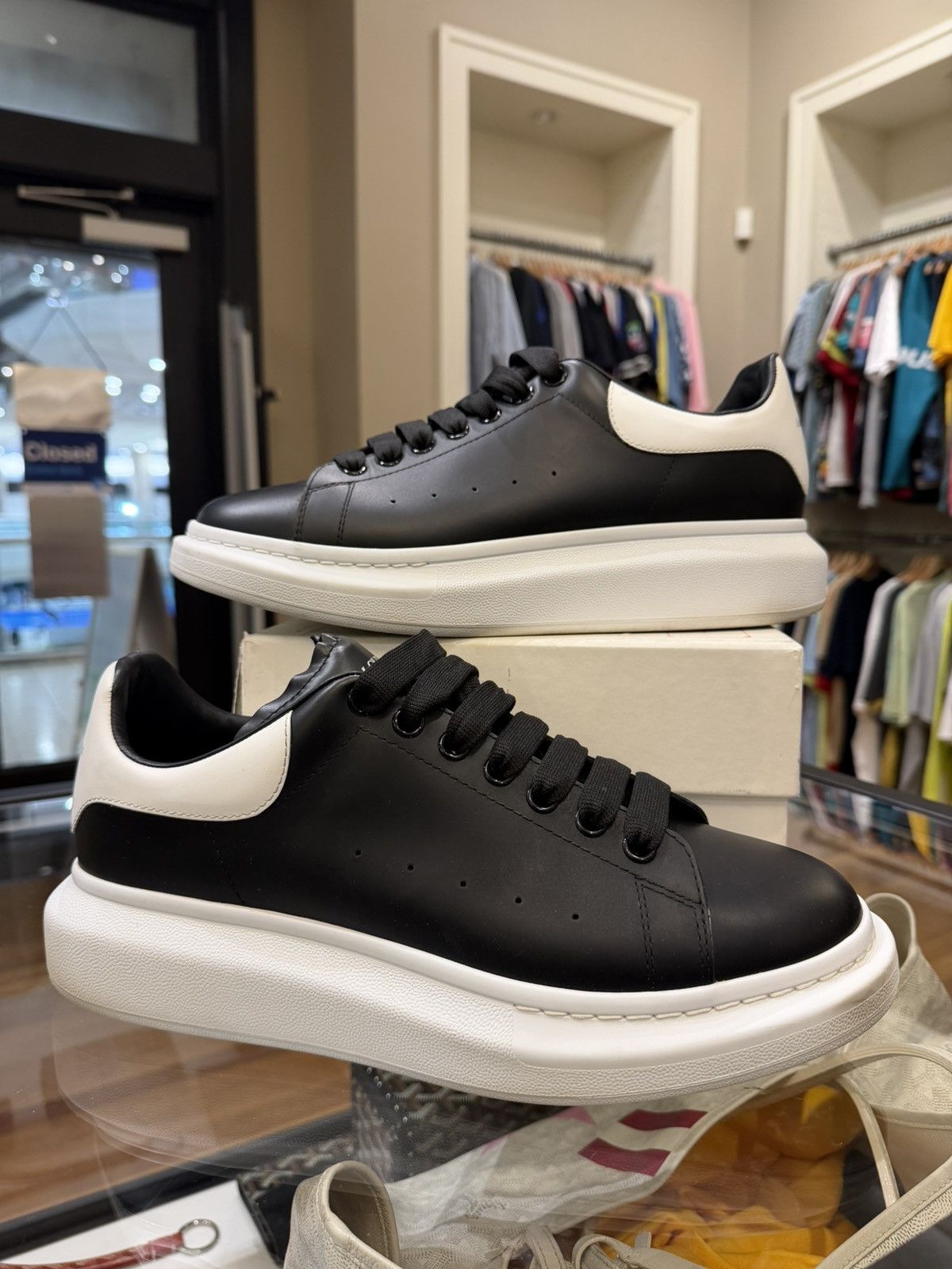 Alexander McQueen Alexander McQueen Oversized Size US 12 / EU 45 - 1 Thumbnail