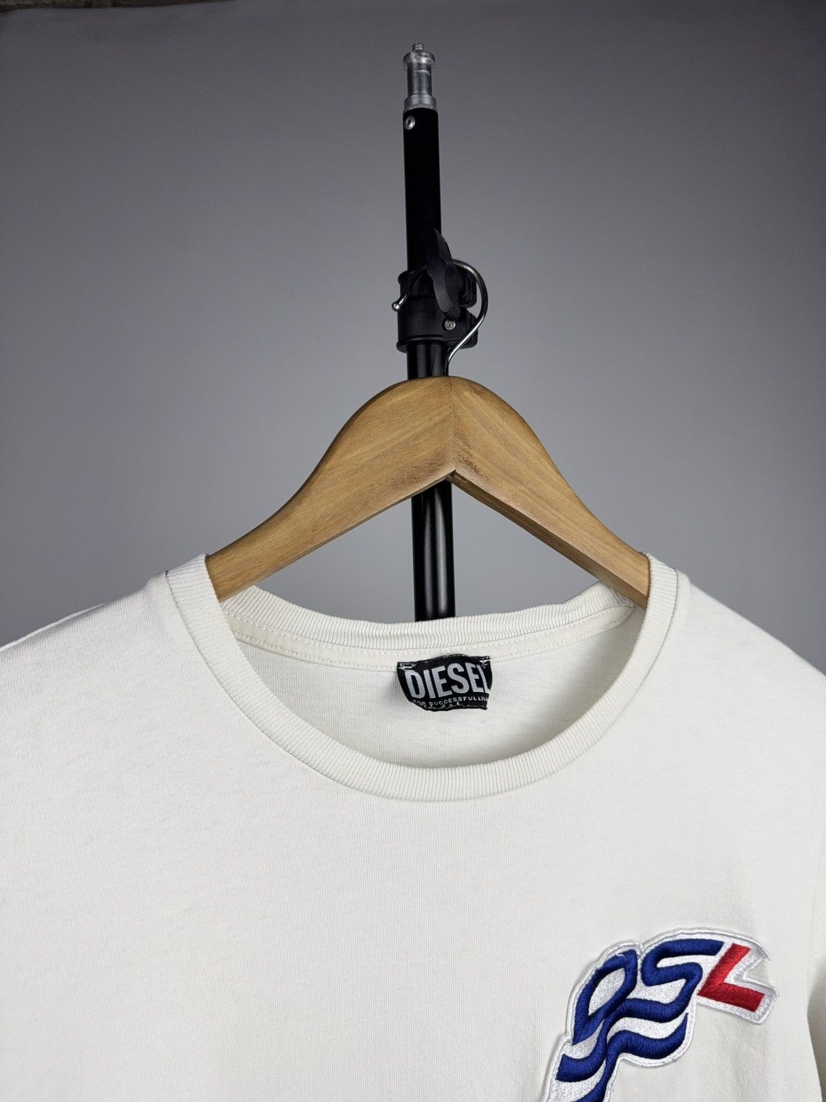Diesel Luxury Diesel DSL Logo Patch White Tee Vintage Style Size US L / EU 52-54 / 3 - 3 Thumbnail