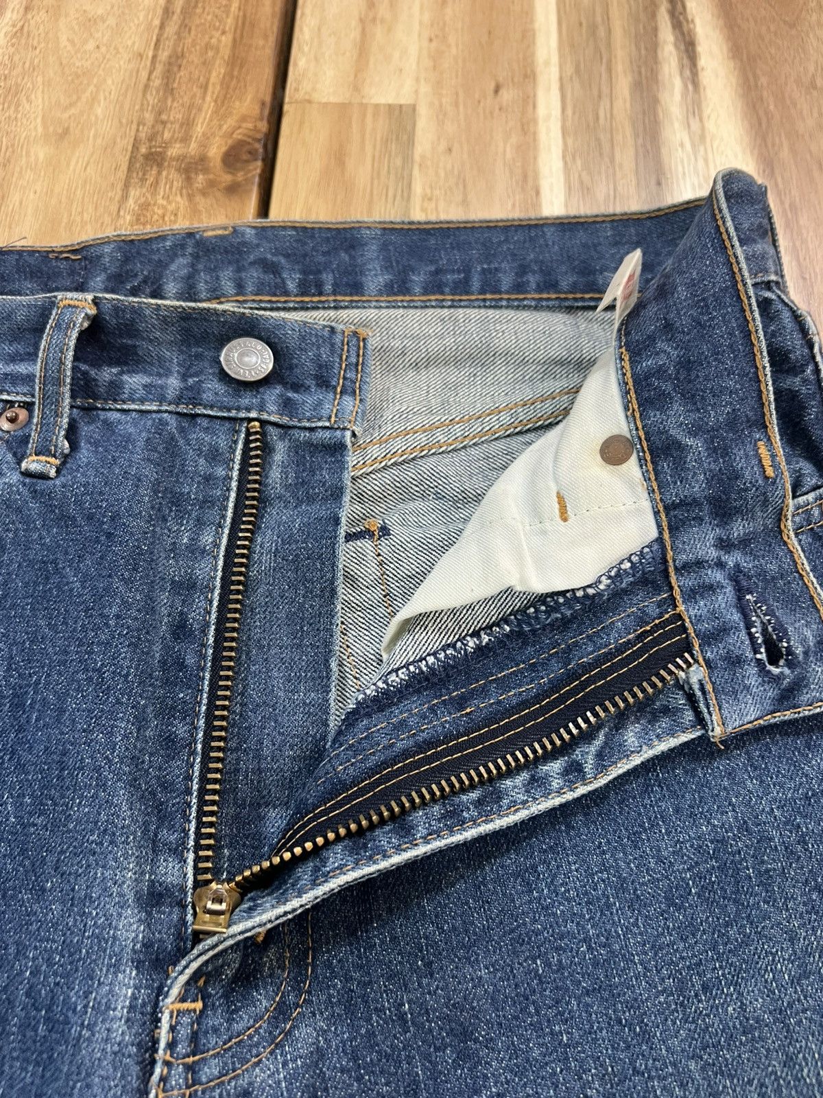 Levi's Vintage Levis 502 Big E Button J22 Denim Jeans Size US 30 / EU 46 - 5 Thumbnail
