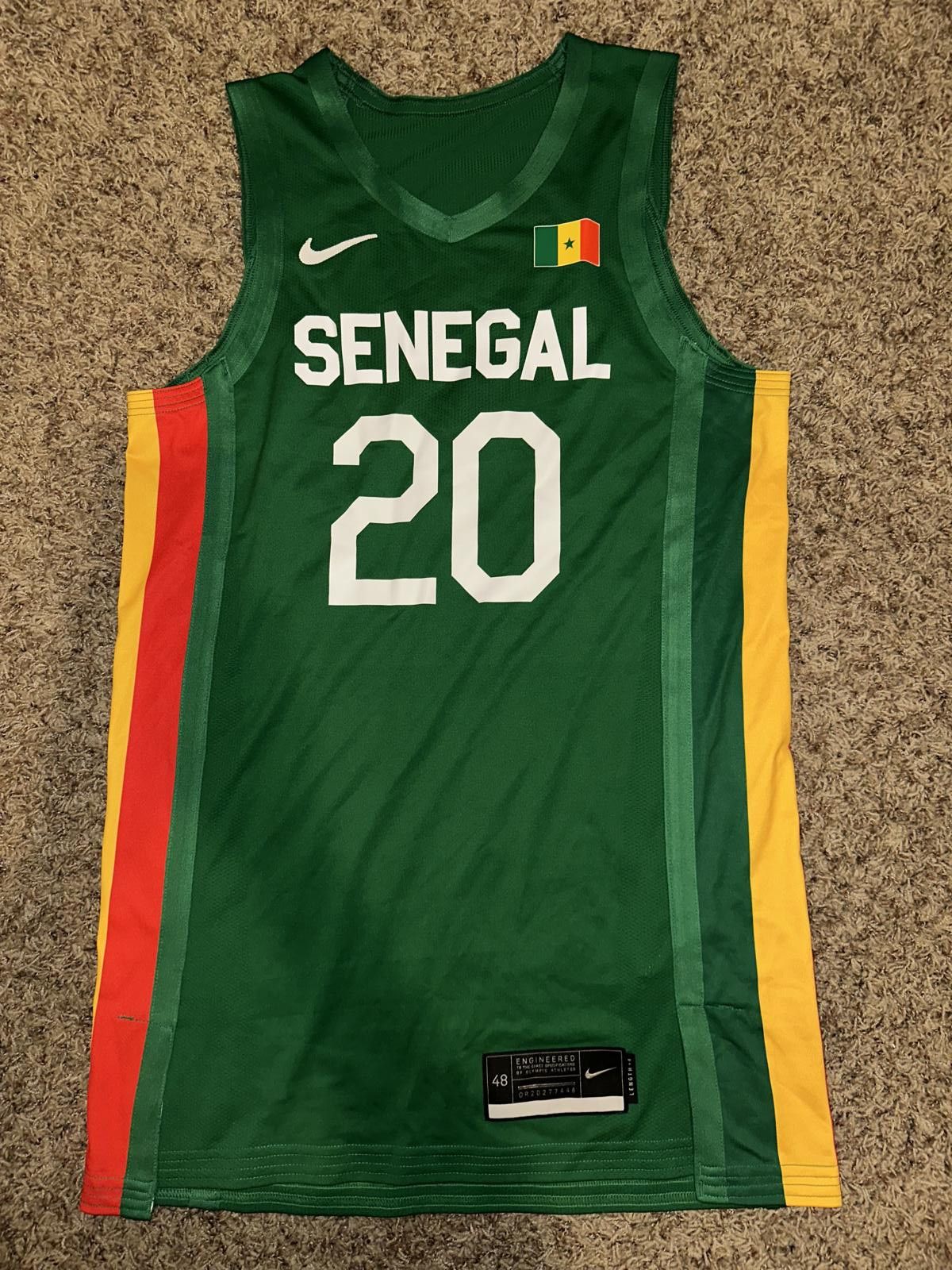 Nike Nike Men’s 2020 Olympic Basketball Green Team Issue White Jersey Size US L / EU 52-54 / 3 - 1 Thumbnail
