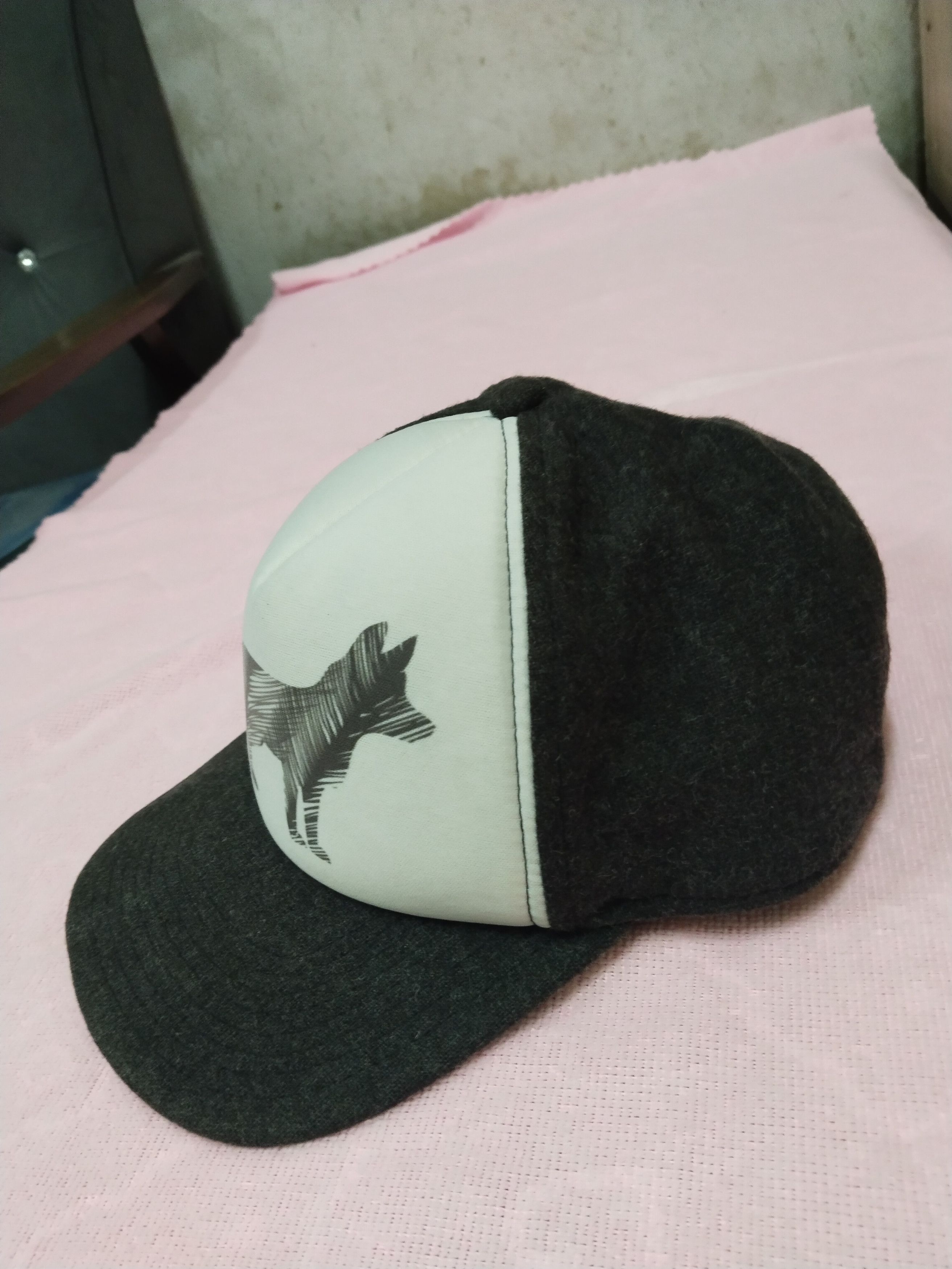 Artisan Outfitters PISTIL WOMEN'S GEORGIA WOLF ARTISAN INSPIRED HAT Size ONE SIZE - 3 Thumbnail