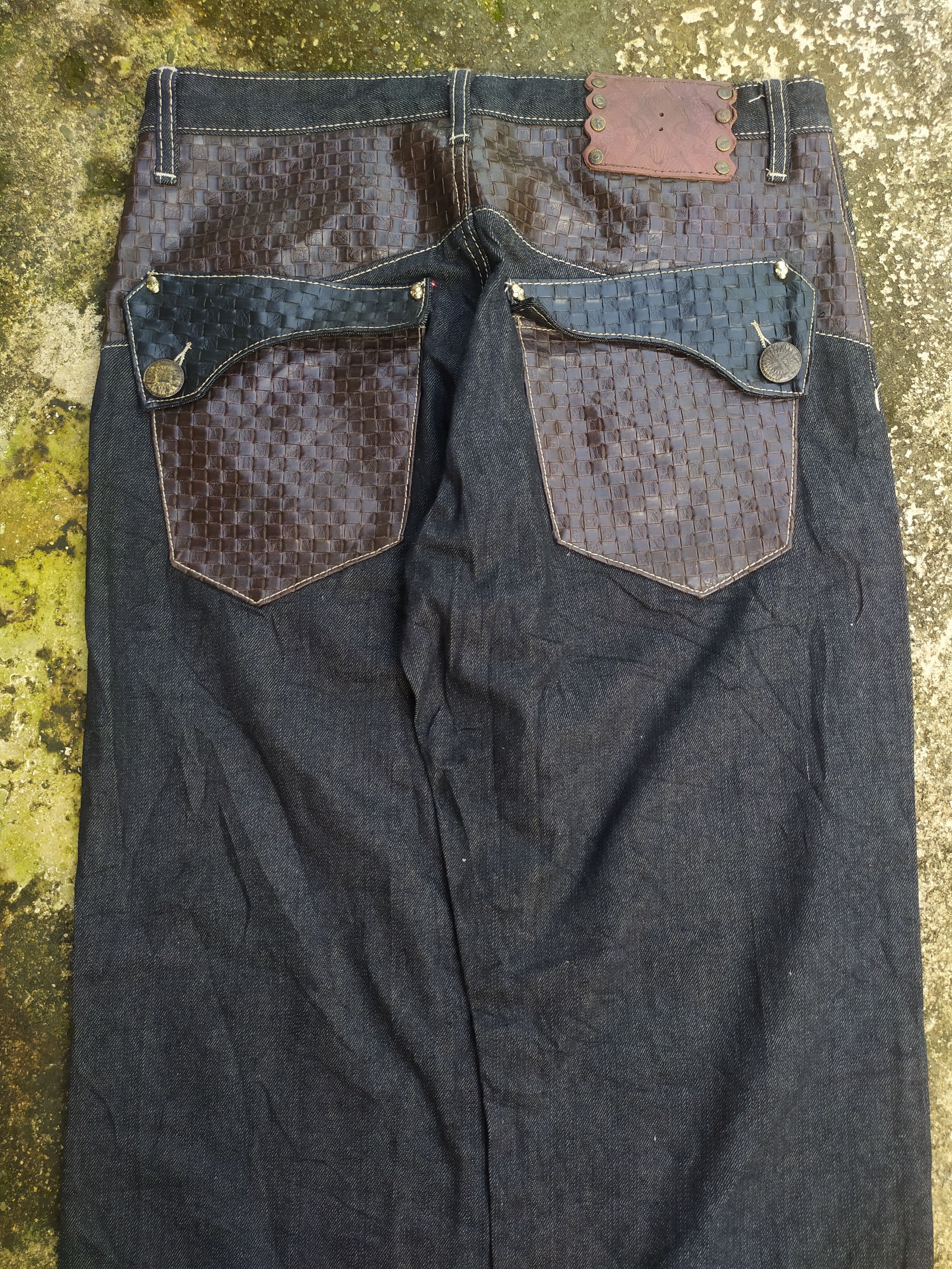 JNCO Kanji Jeans Baggy Leather Pocket Design Size US 34 / EU 50 - 6 Thumbnail