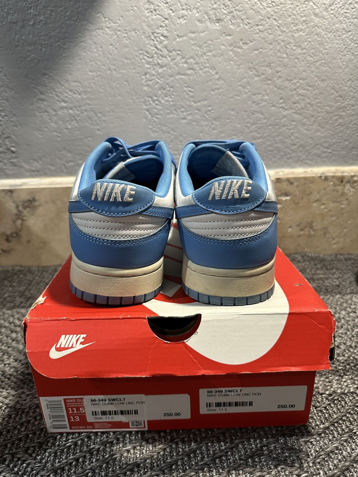Nike Nike Dunk Low UNC Size US 11.5 / EU 44-45 - 4 Thumbnail