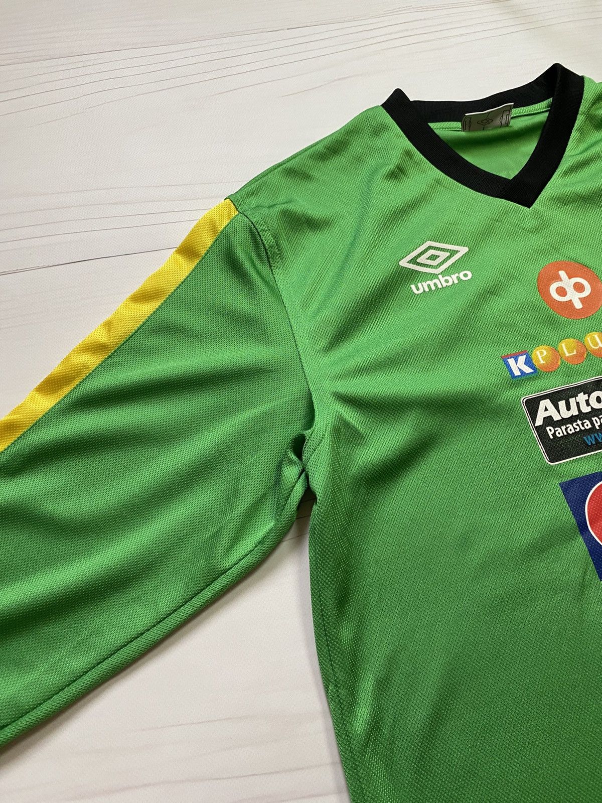 Umbro Umbro Tampereen Ilves 2000/01 home Match Worn #9 longlsleeve Size US S / EU 44-46 / 1 - 10 Thumbnail