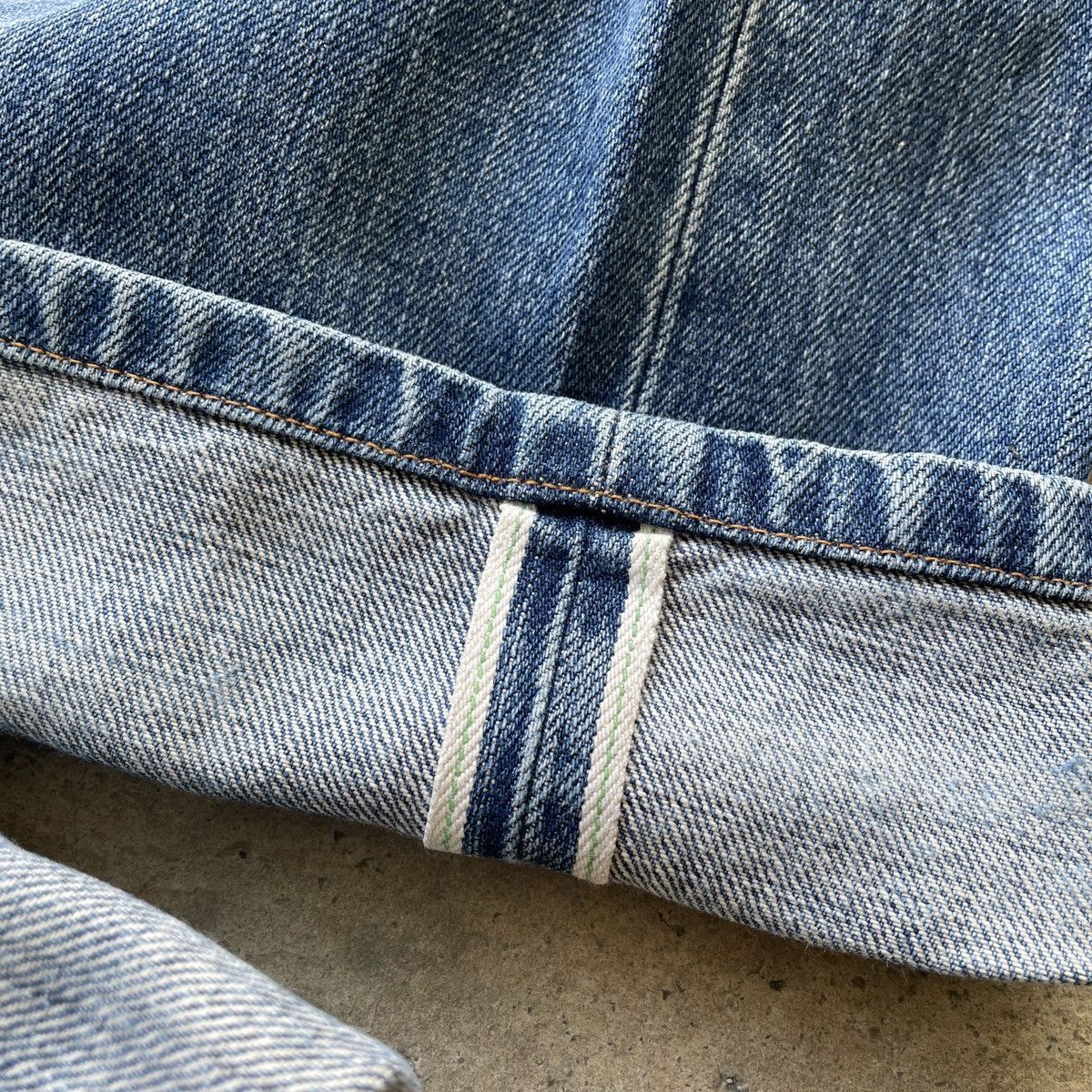 Japanese Brand Faded Blue Vintage Distressed Japanese Jeans Denim Pants W31 Size US 31 - 9 Thumbnail